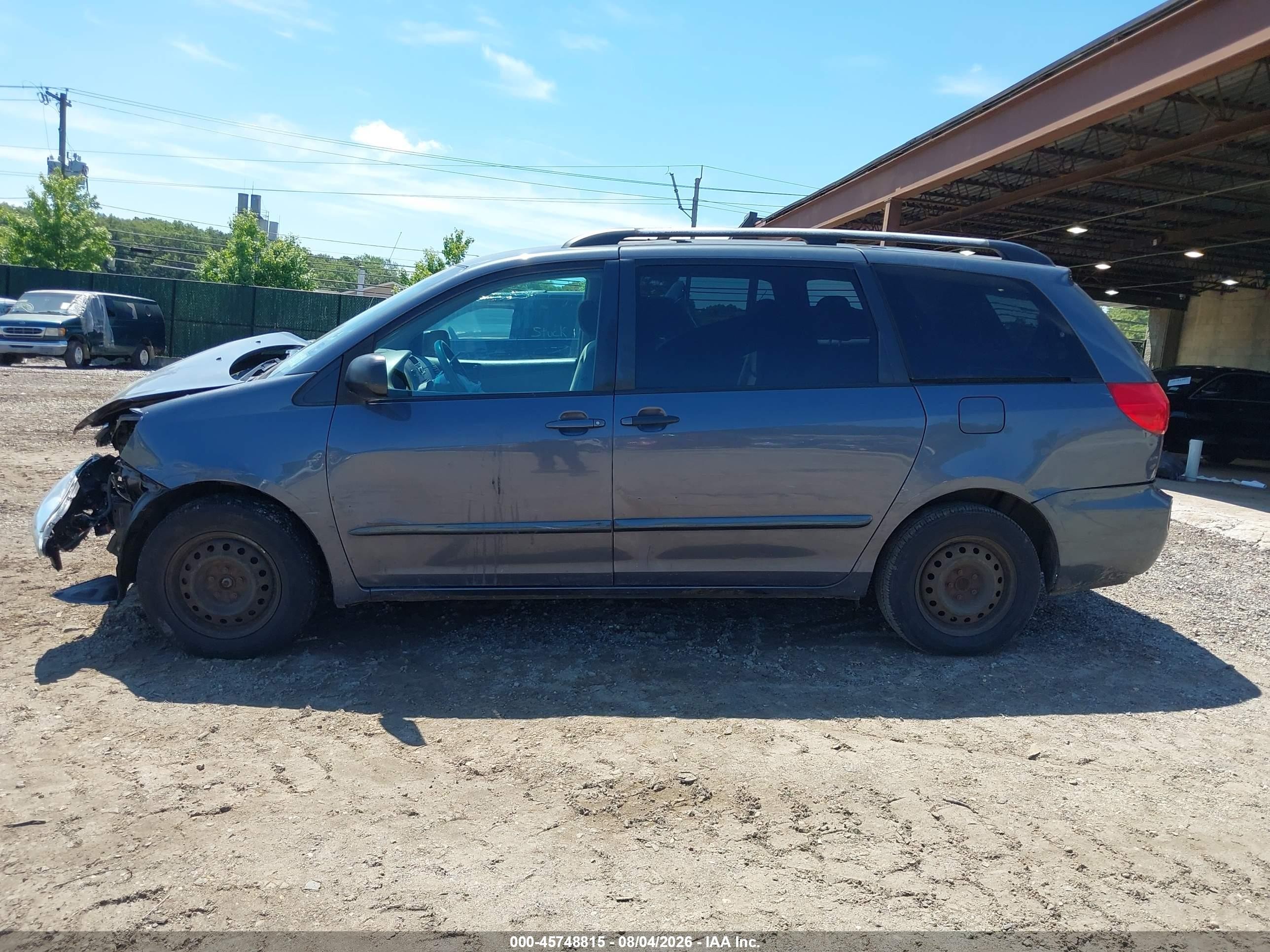 2008 Toyota Sienna Le Gray vin: 5TDZK23C08S183069