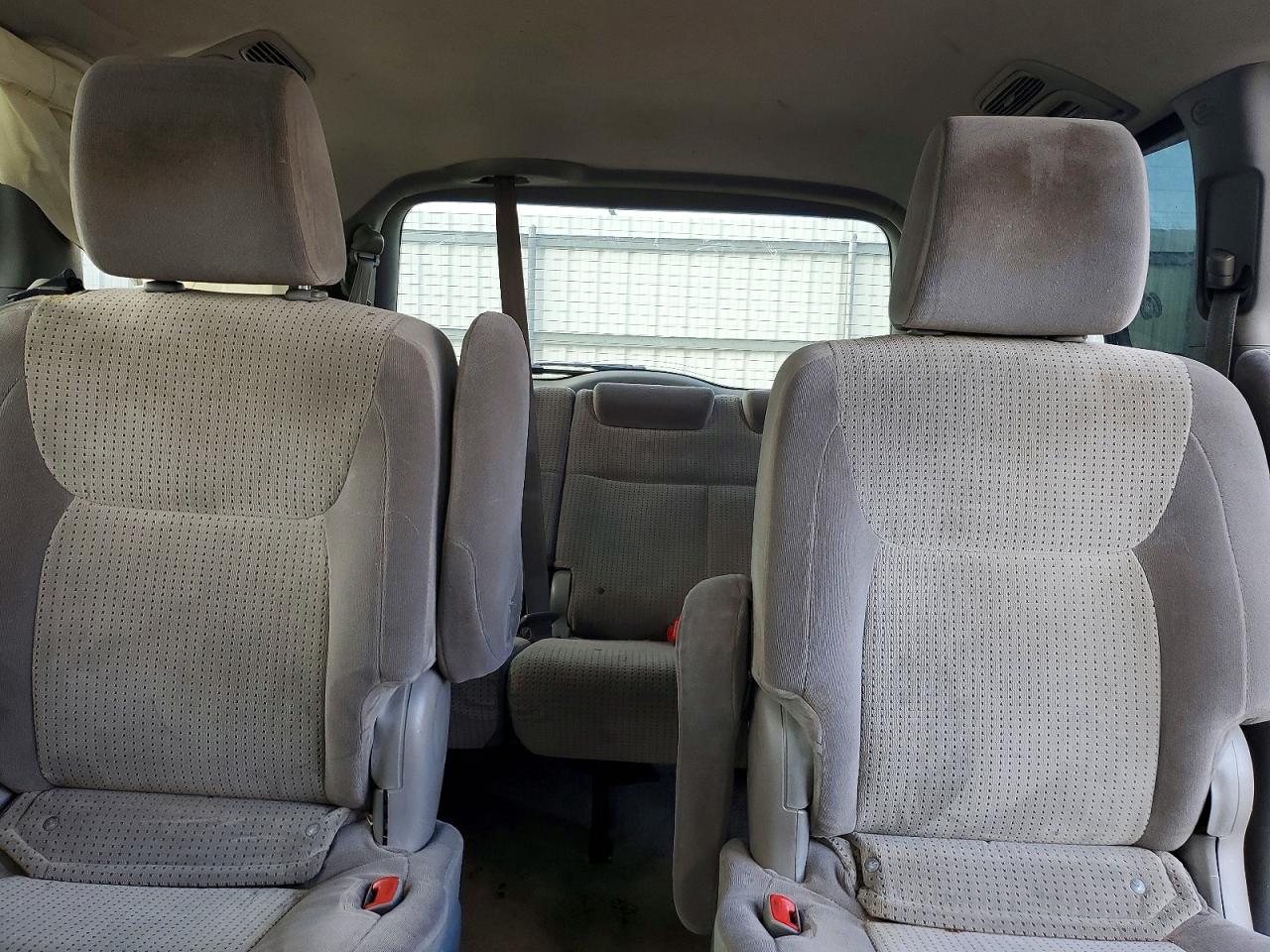 2009 Toyota Sienna Le 7-passenger Gray vin: 5TDZK23C09S246074