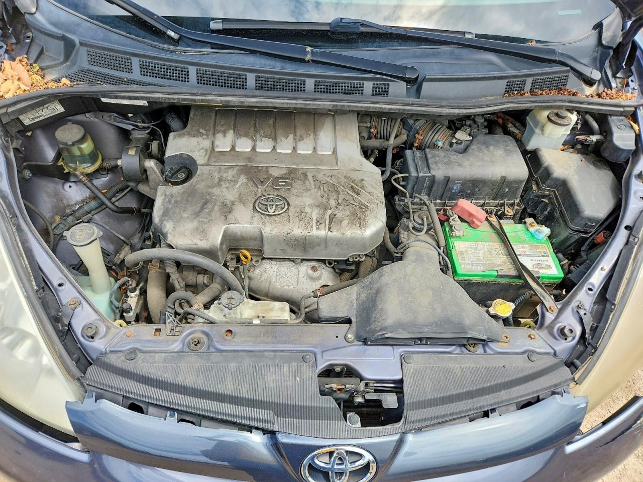 2009 Toyota Sienna Le 7-passenger Charcoal vin: 5TDZK23C09S267233