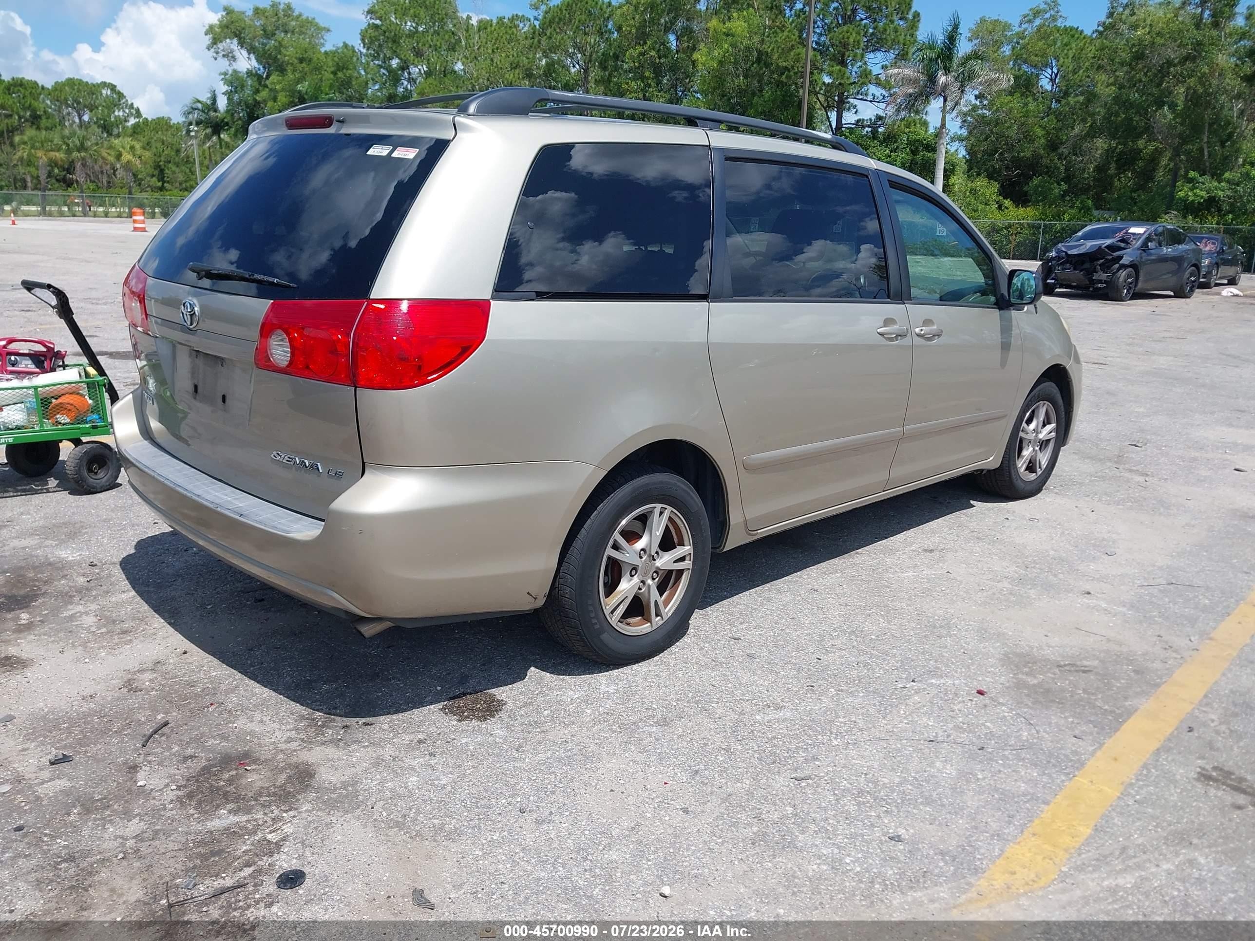 2009 Toyota Sienna Le Бежевый vin: 5TDZK23C09S287322