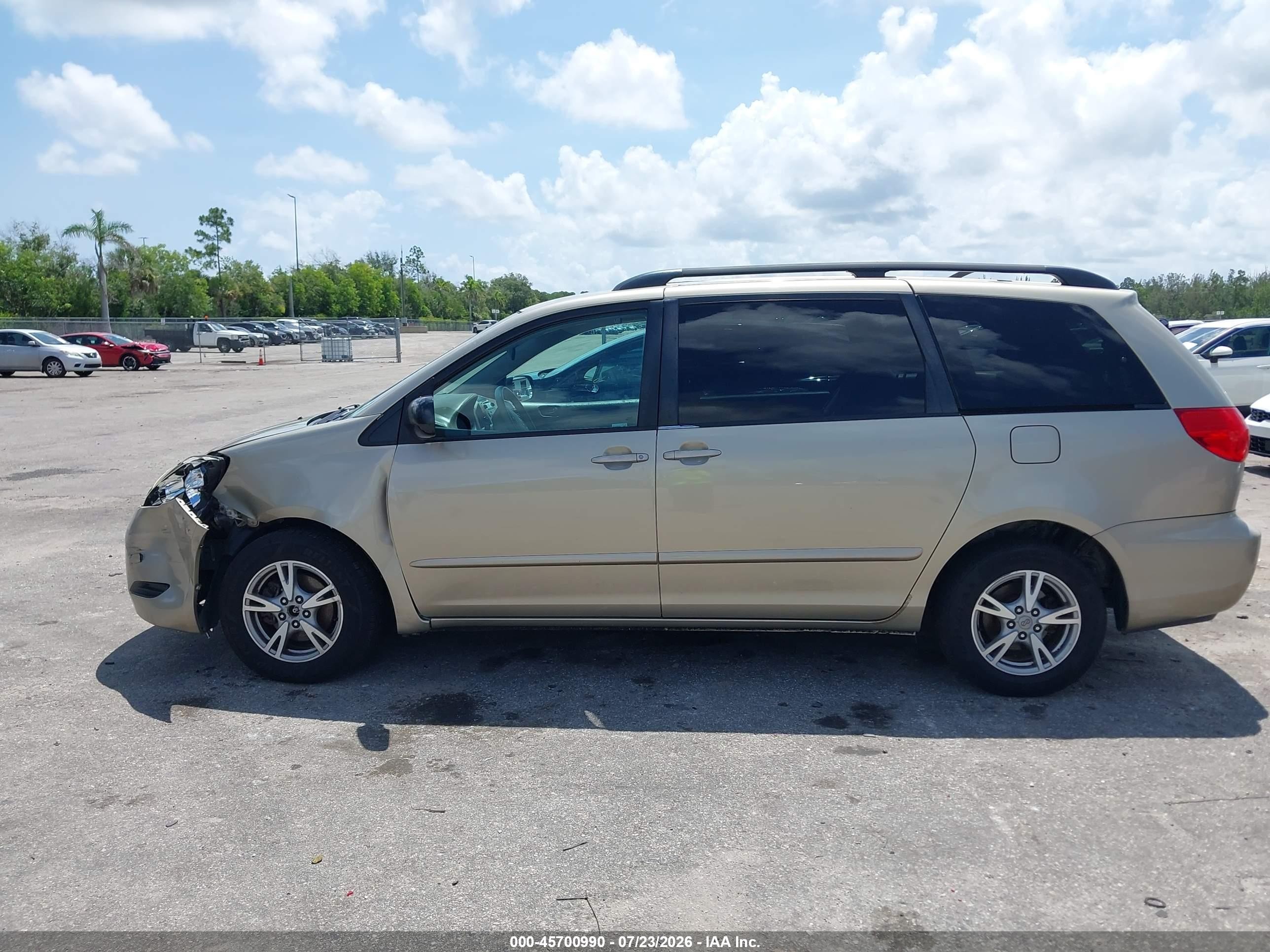 2009 Toyota Sienna Le Бежевый vin: 5TDZK23C09S287322