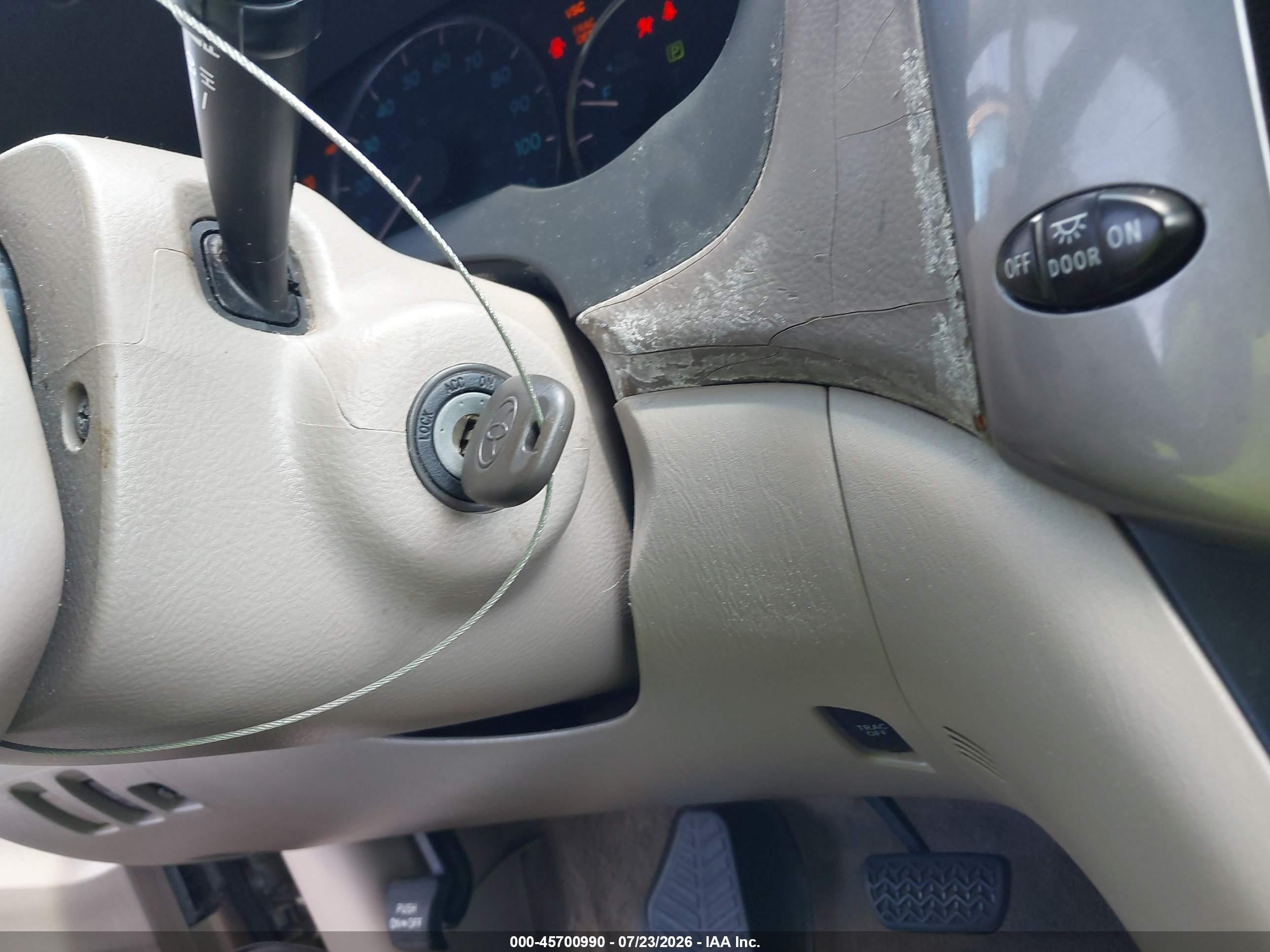 2009 Toyota Sienna Le Бежевый vin: 5TDZK23C09S287322