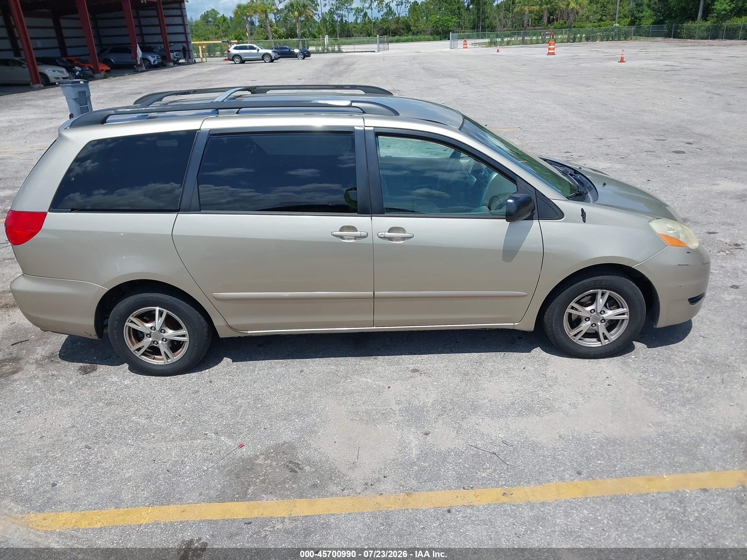 2009 Toyota Sienna Le Бежевый vin: 5TDZK23C09S287322