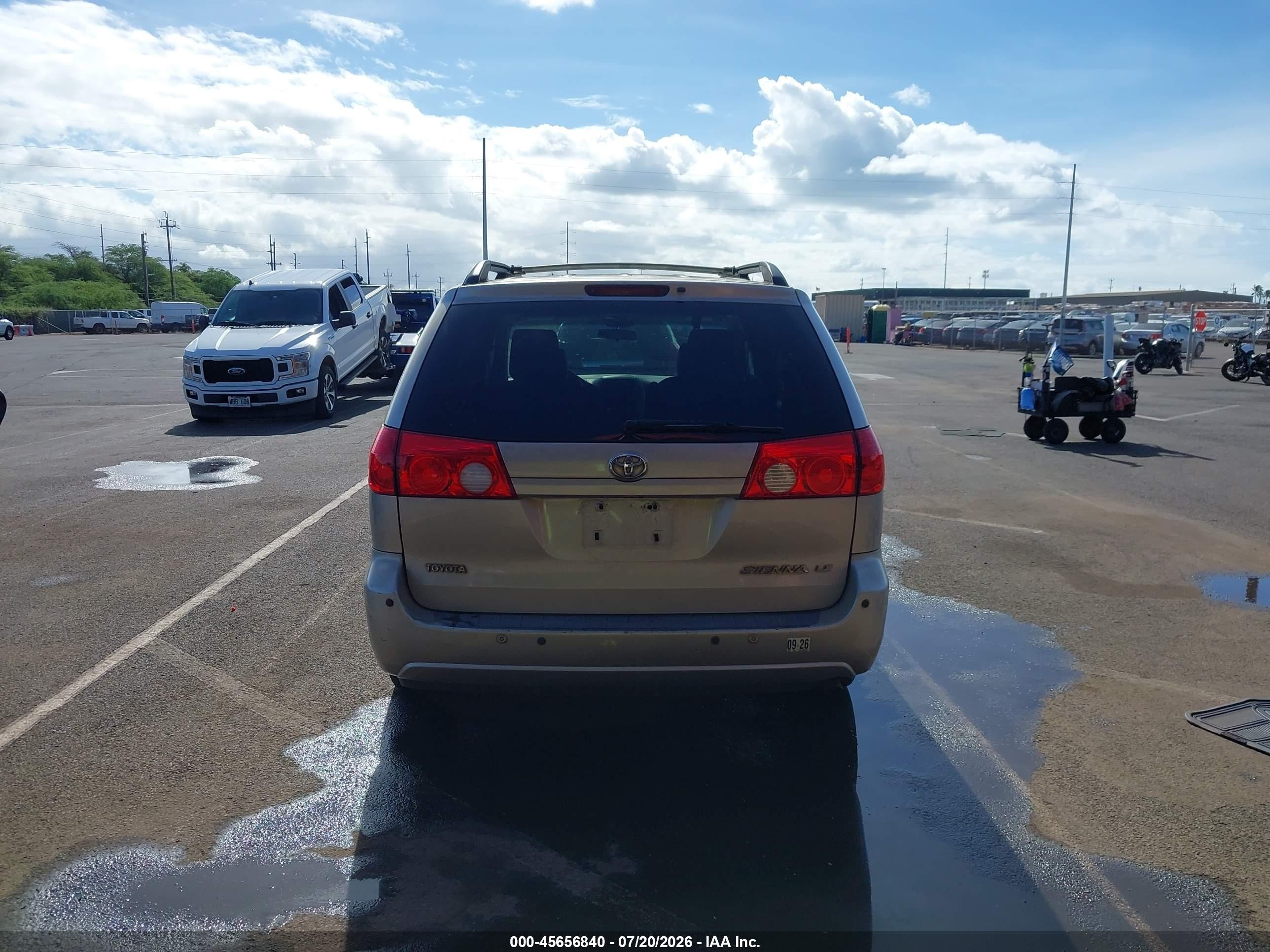 2009 Toyota Sienna Le Gray vin: 5TDZK23C09S288678