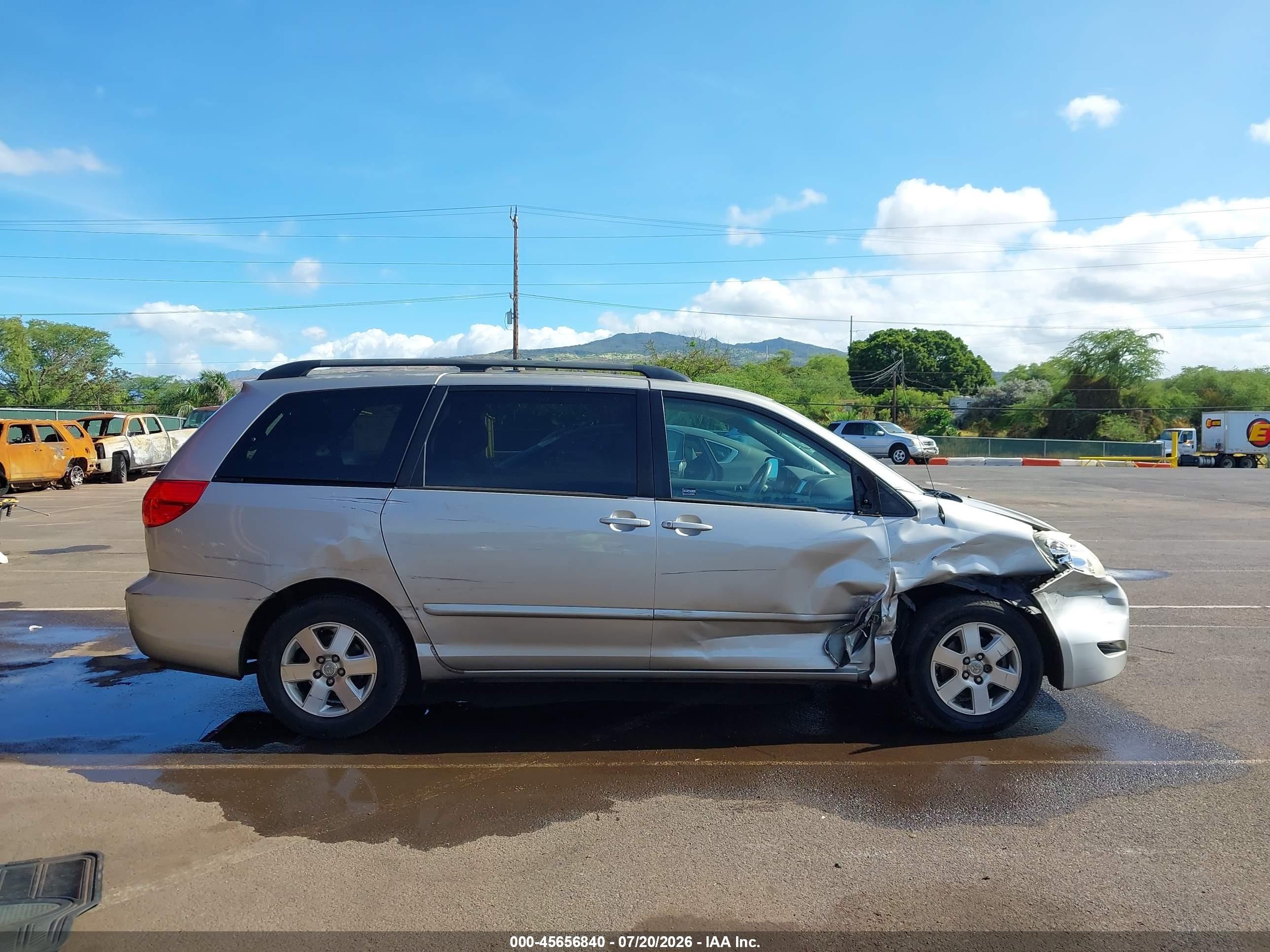 2009 Toyota Sienna Le Gray vin: 5TDZK23C09S288678