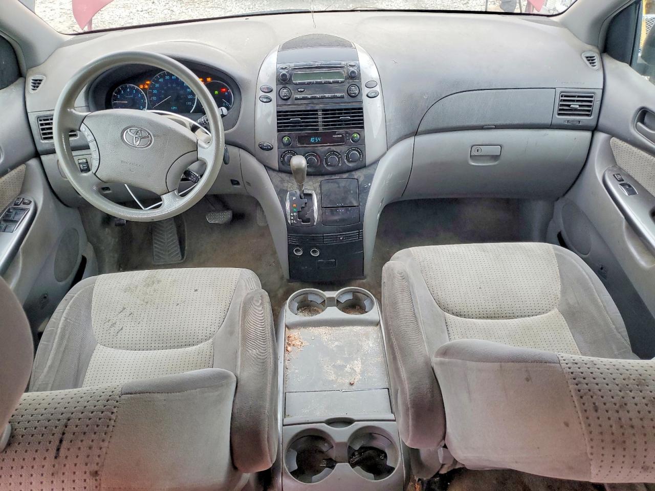 2009 Toyota Sienna Le 7-passenger Red vin: 5TDZK23C09S288759