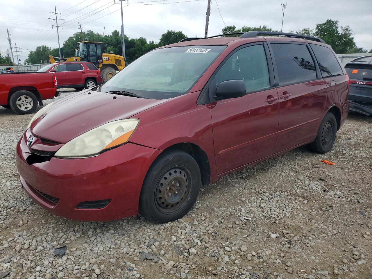 2009 Toyota Sienna Le 7-passenger Red vin: 5TDZK23C09S288759