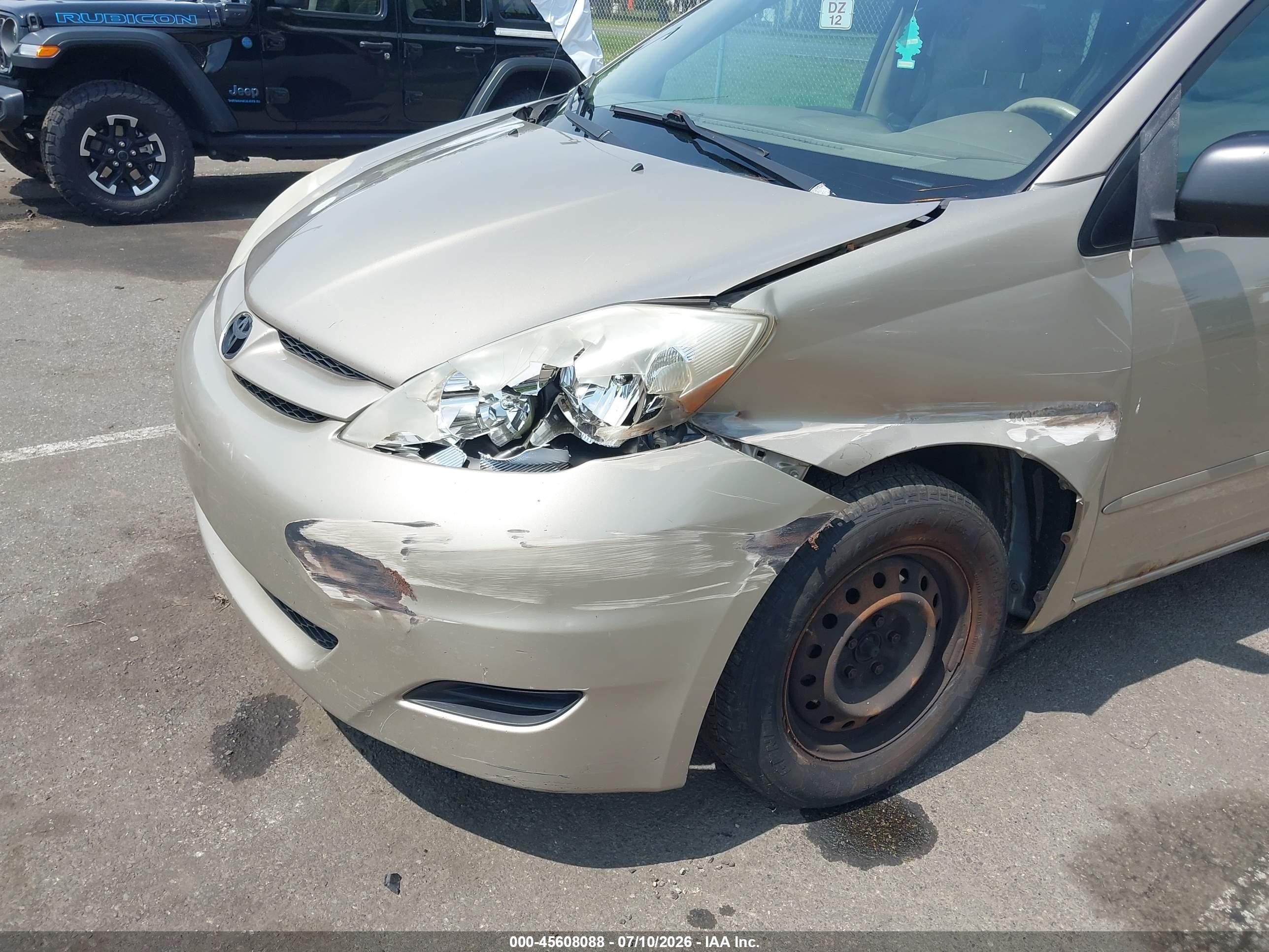 2007 Toyota Sienna Le Золотой vin: 5TDZK23C17S002124