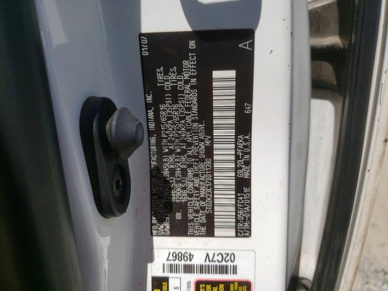2007 Toyota Sienna Le 7-passenger White vin: 5TDZK23C17S011390