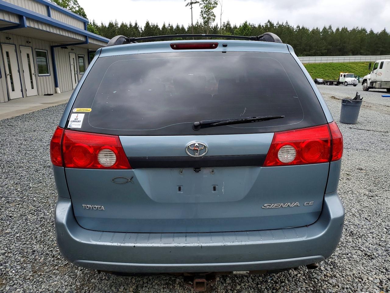 2007 Toyota Sienna Ce 7-passenger Blue vin: 5TDZK23C17S014418