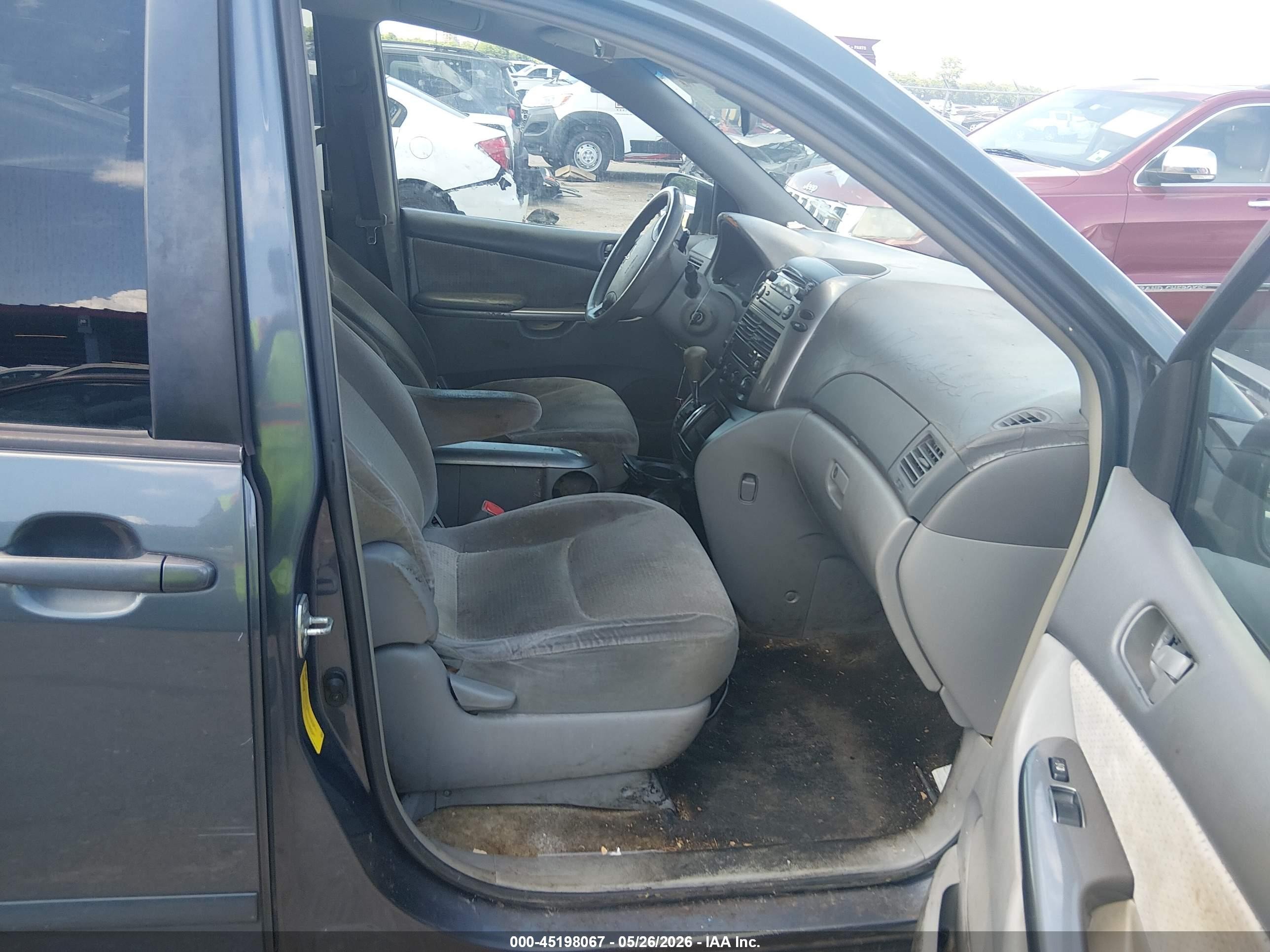 2007 Toyota Sienna Le Gray vin: 5TDZK23C17S017027