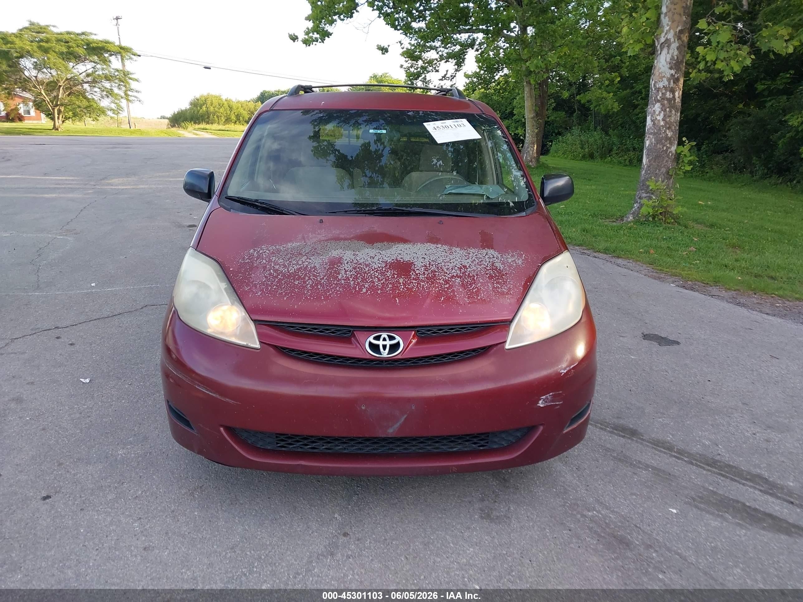 2007 Toyota Sienna Le Темно-бордовый vin: 5TDZK23C17S018050