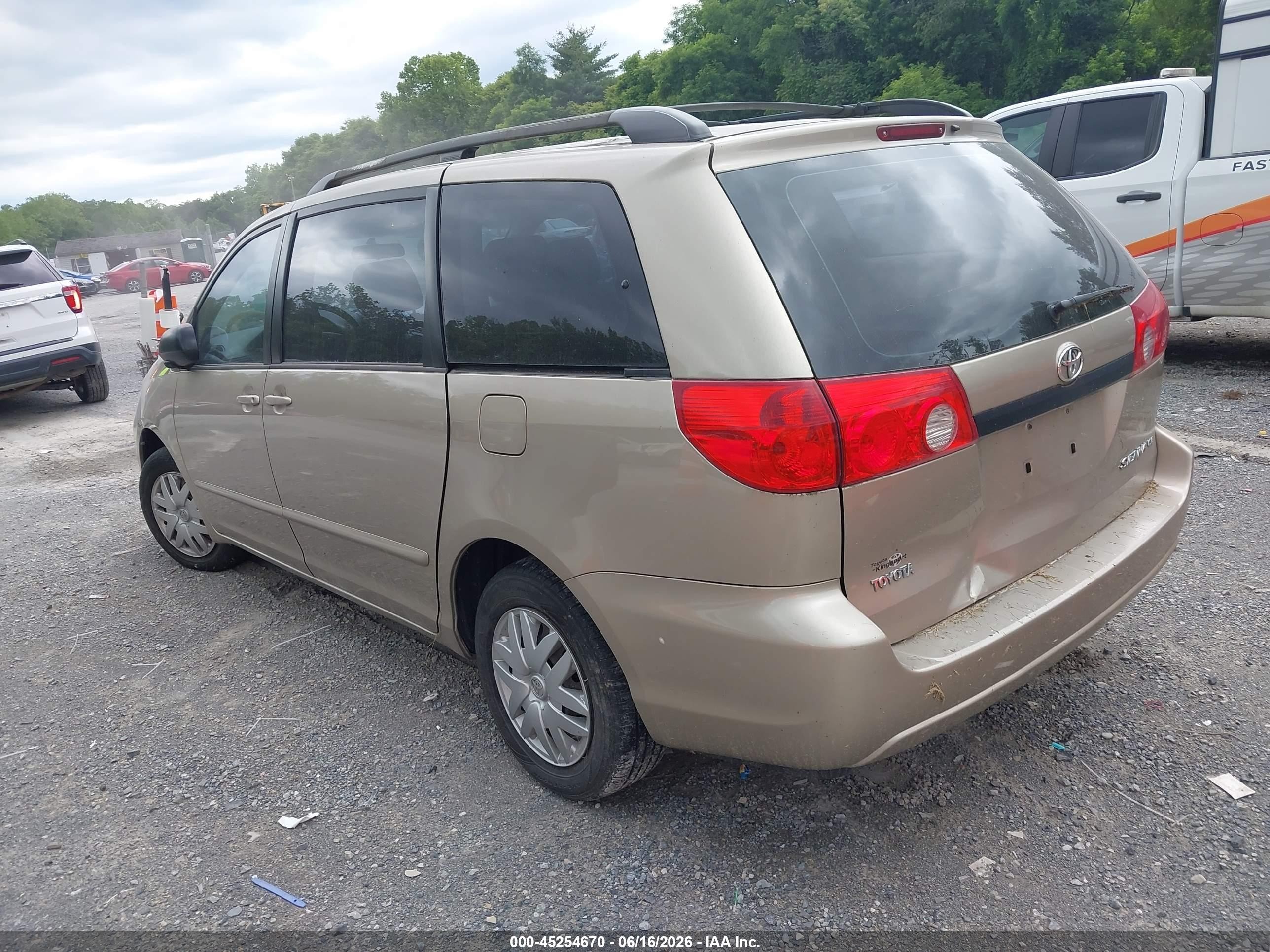 2007 Toyota Sienna Ce Gold vin: 5TDZK23C17S046690