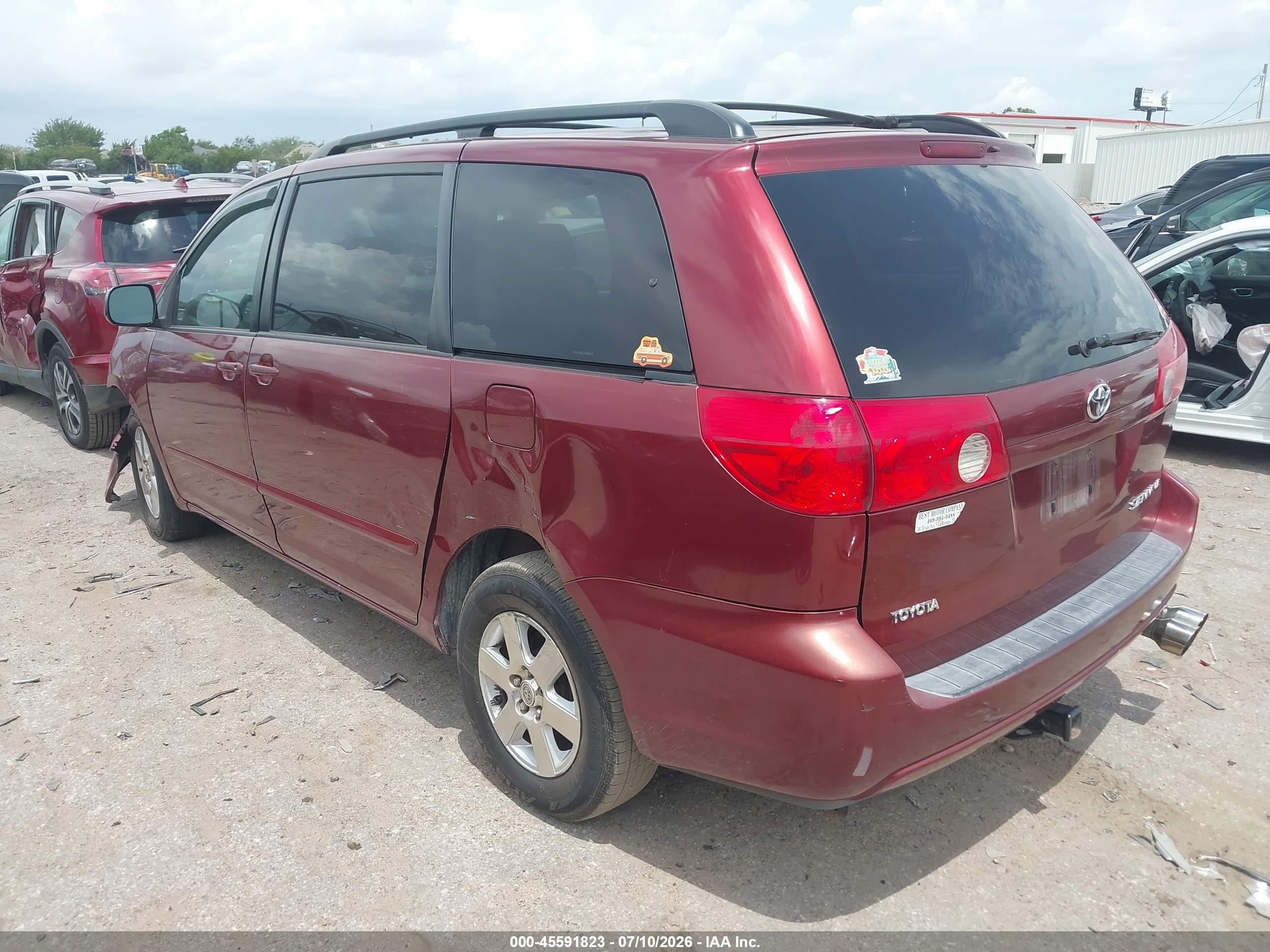 2007 Toyota Sienna Le Maroon vin: 5TDZK23C17S058273