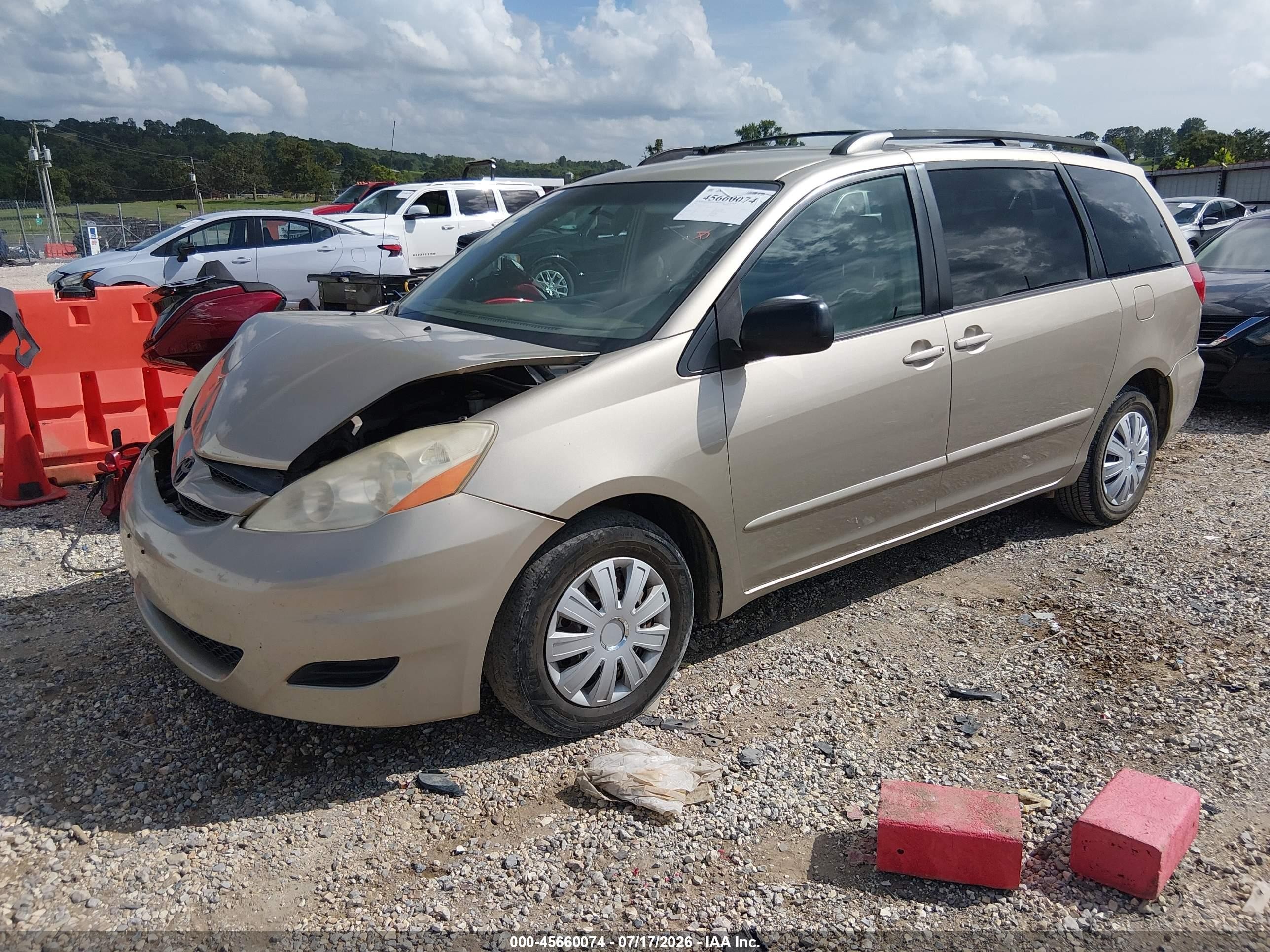 2007 Toyota Sienna Le Золотой vin: 5TDZK23C17S074747