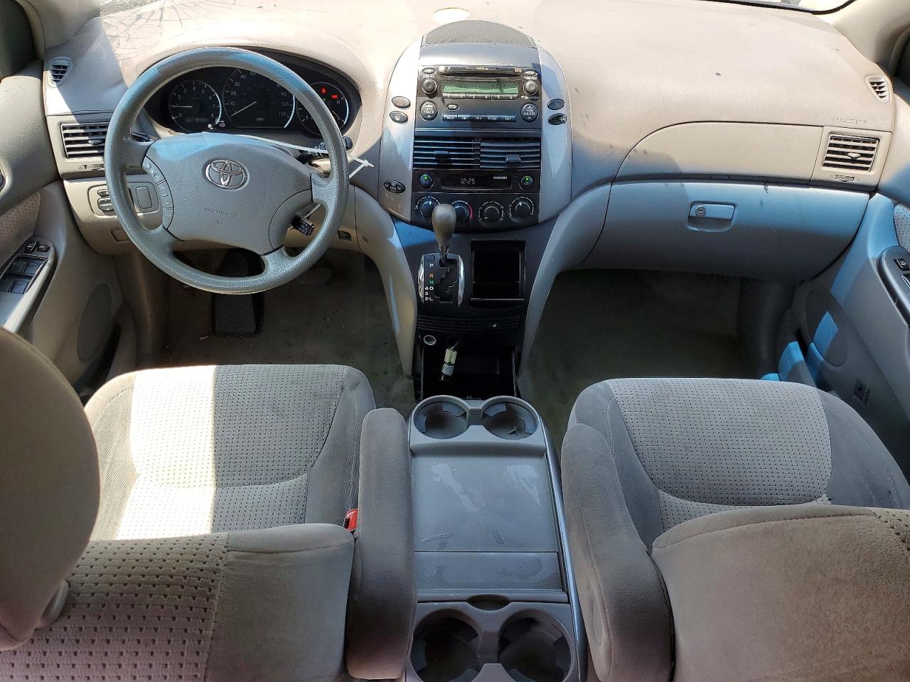 2007 Toyota Sienna Le 8-passenger Gray vin: 5TDZK23C17S078958