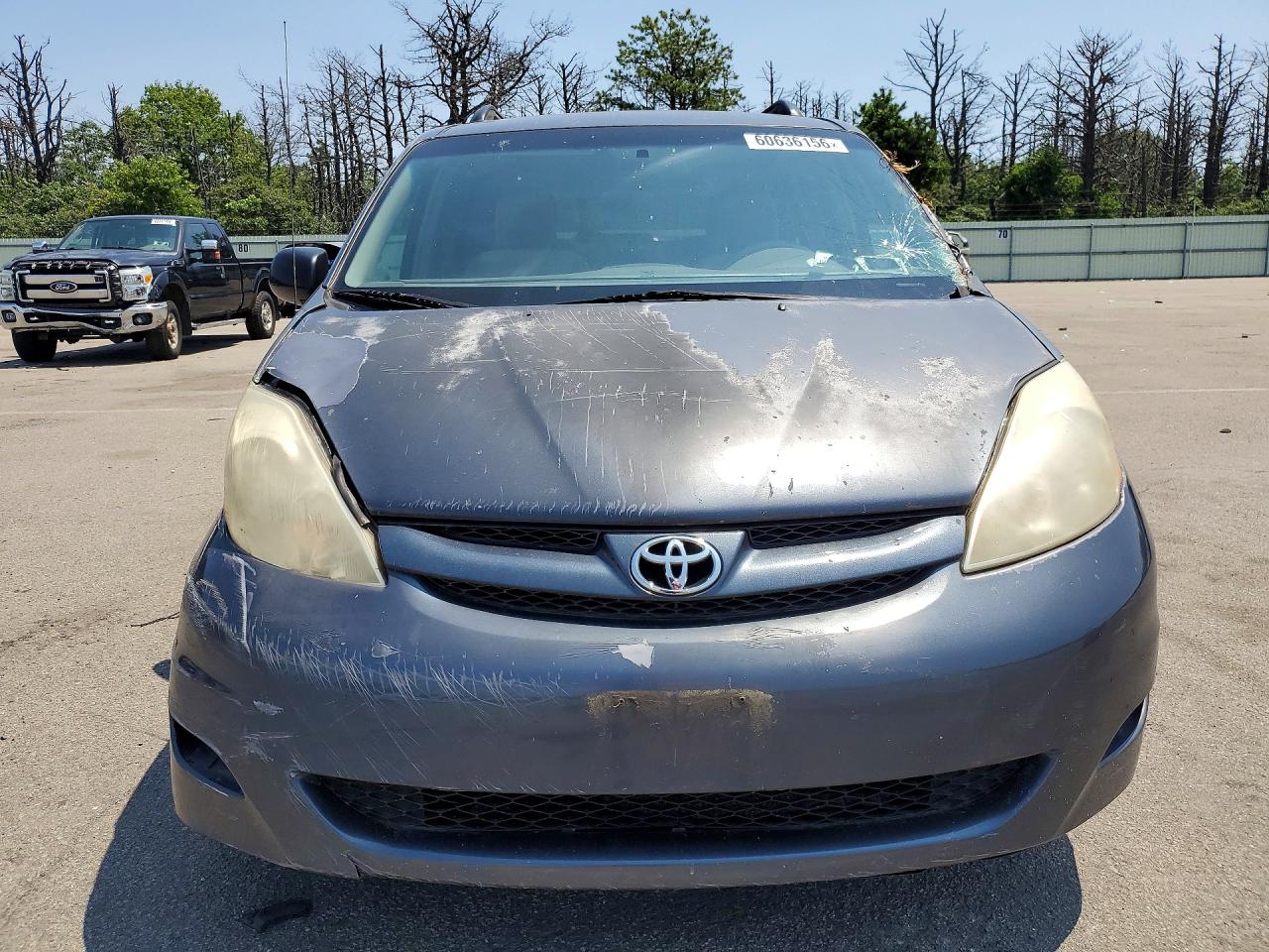 2007 Toyota Sienna Le 8-passenger Gray vin: 5TDZK23C17S078958