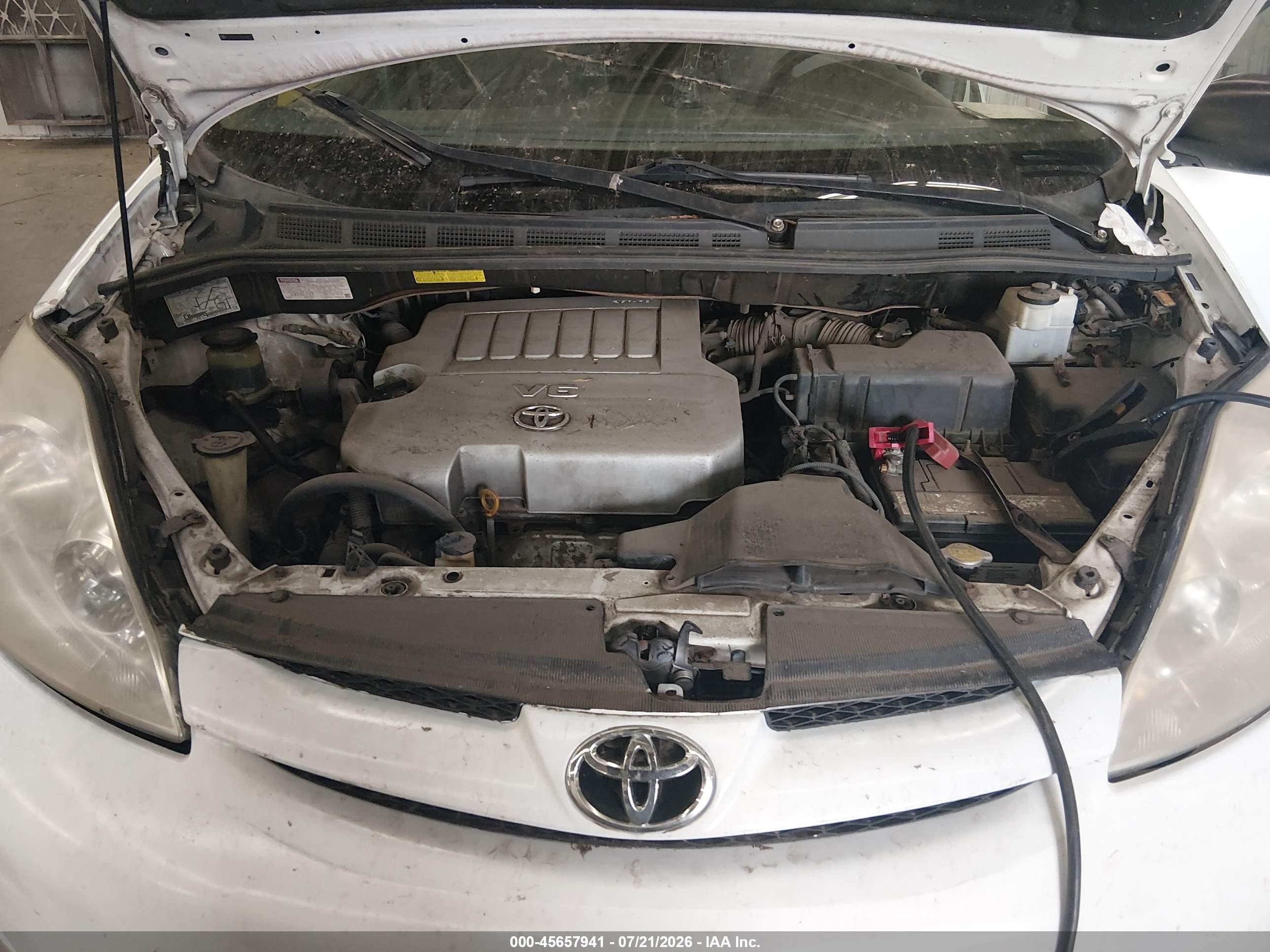 2008 Toyota Sienna Le White vin: 5TDZK23C18S099651