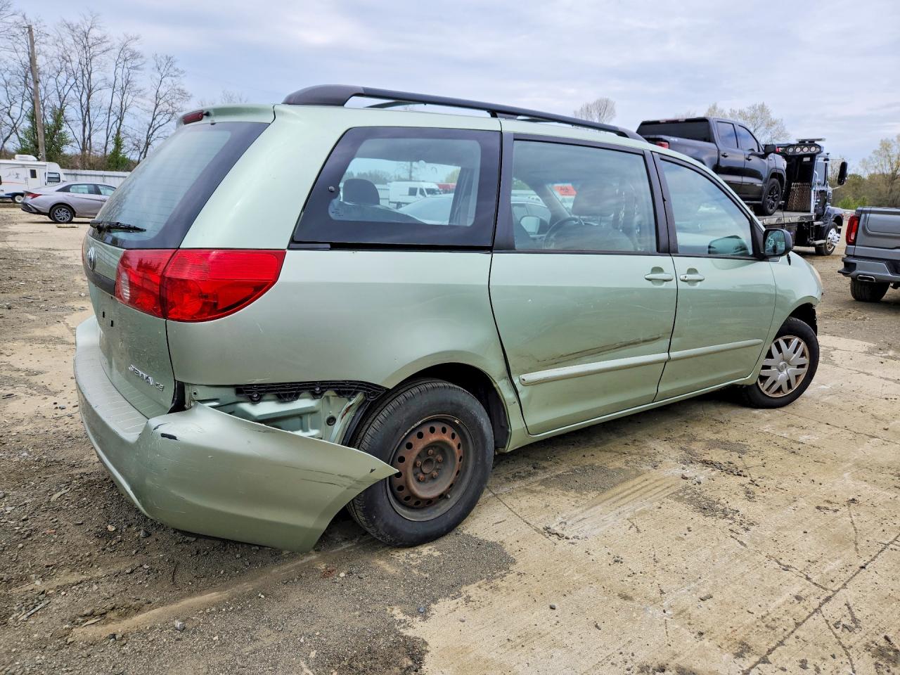 2008 Toyota Sienna Ce 7-passenger Green vin: 5TDZK23C18S130073