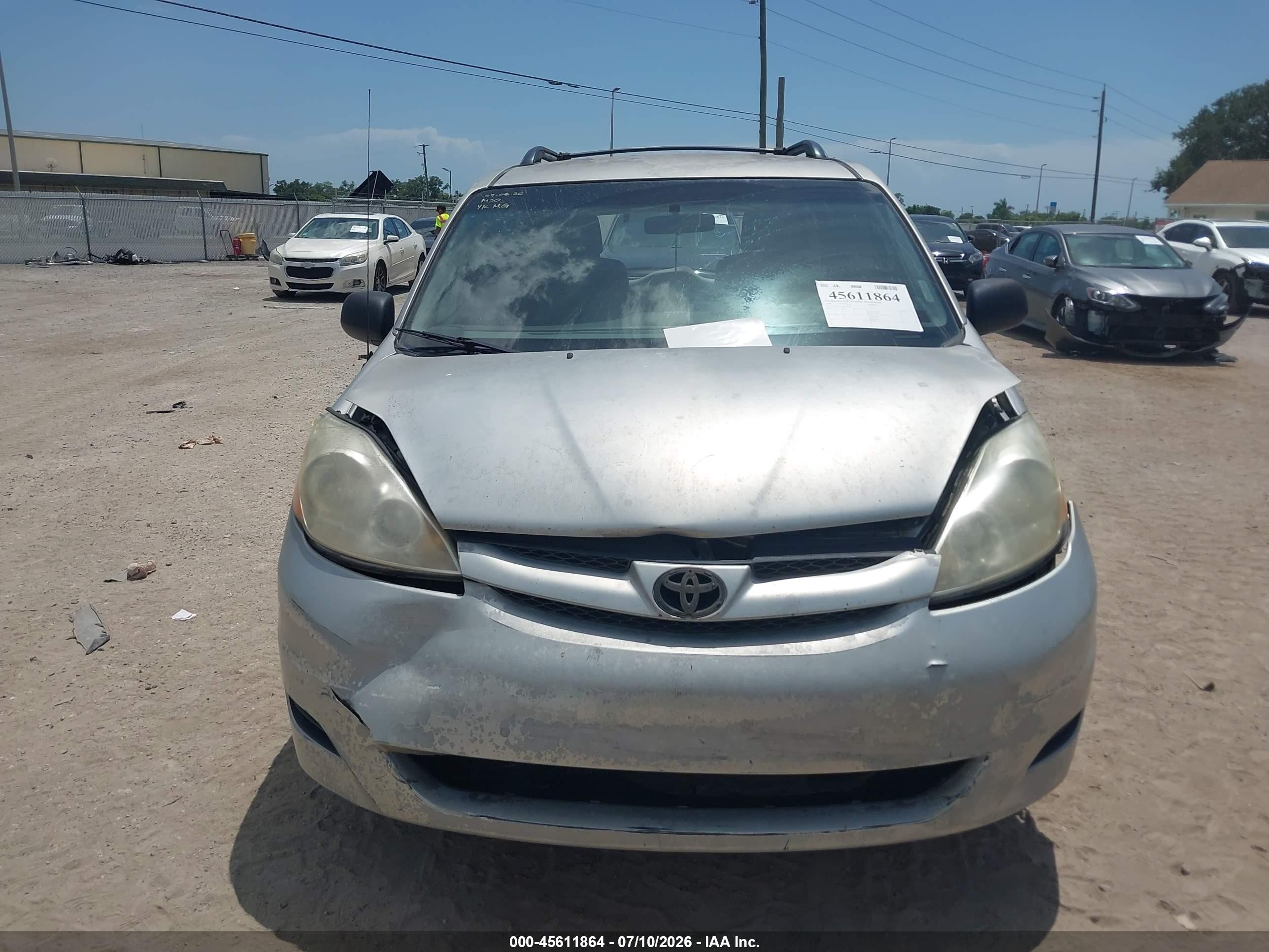 2008 Toyota Sienna Le Silver vin: 5TDZK23C18S142949
