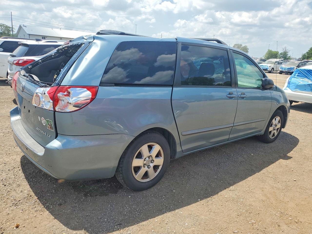 2008 Toyota Sienna Le 7-passenger Gray vin: 5TDZK23C18S144216