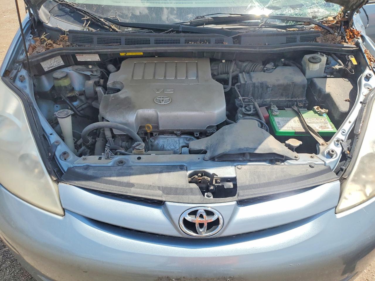 2008 Toyota Sienna Le 7-passenger Gray vin: 5TDZK23C18S144216