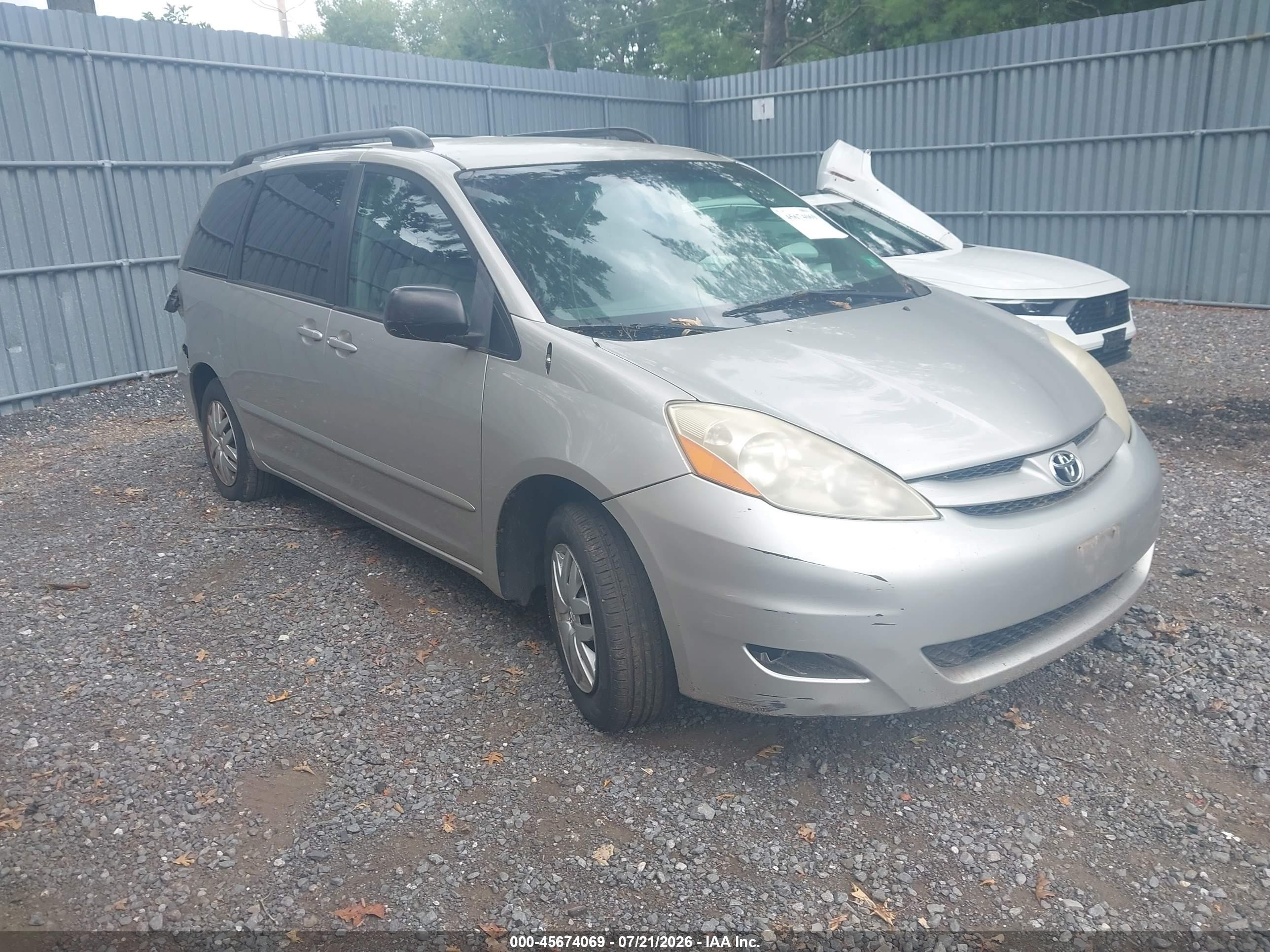 2008 Toyota Sienna Le Beige vin: 5TDZK23C18S162893
