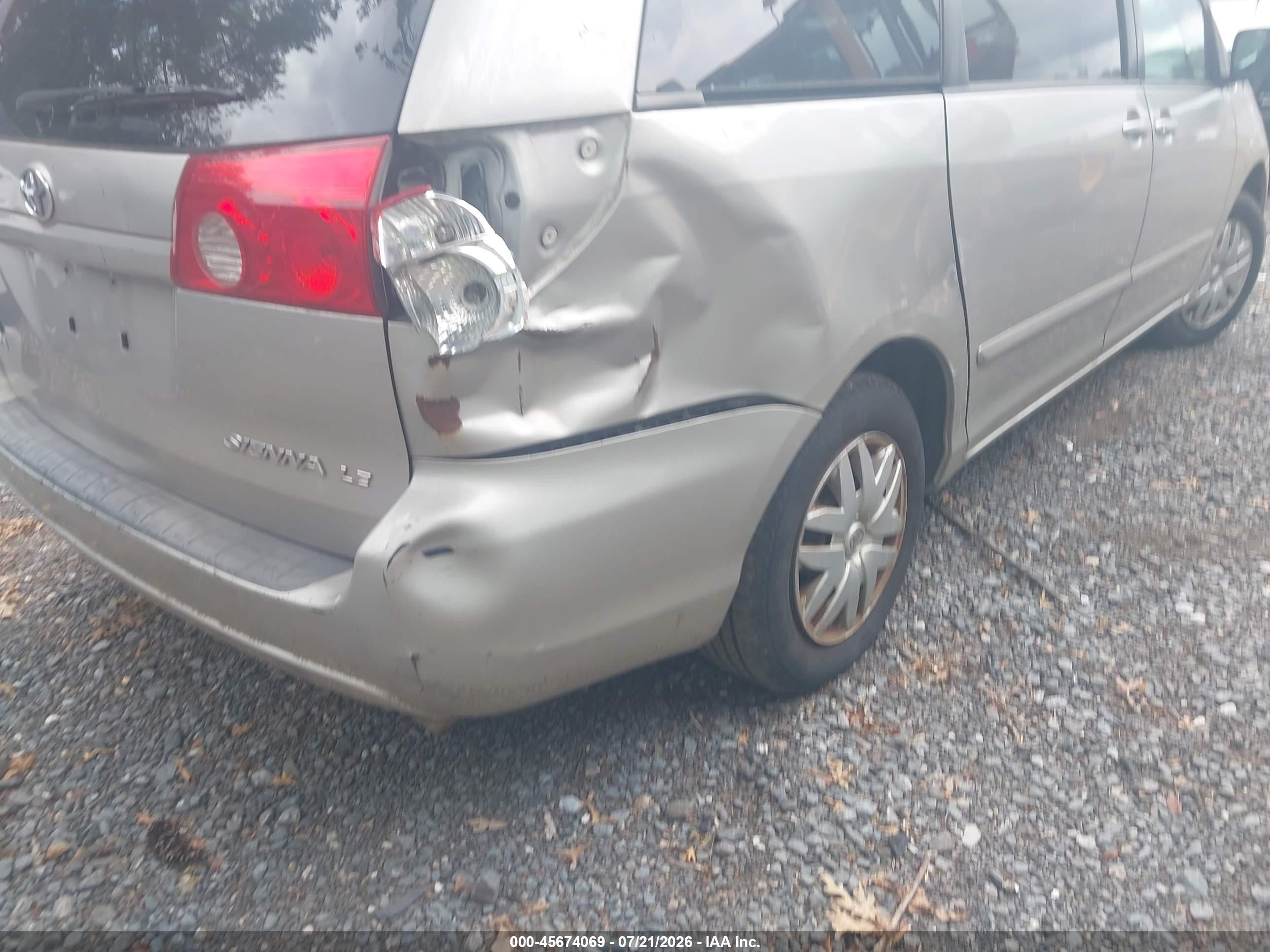 2008 Toyota Sienna Le Beige vin: 5TDZK23C18S162893