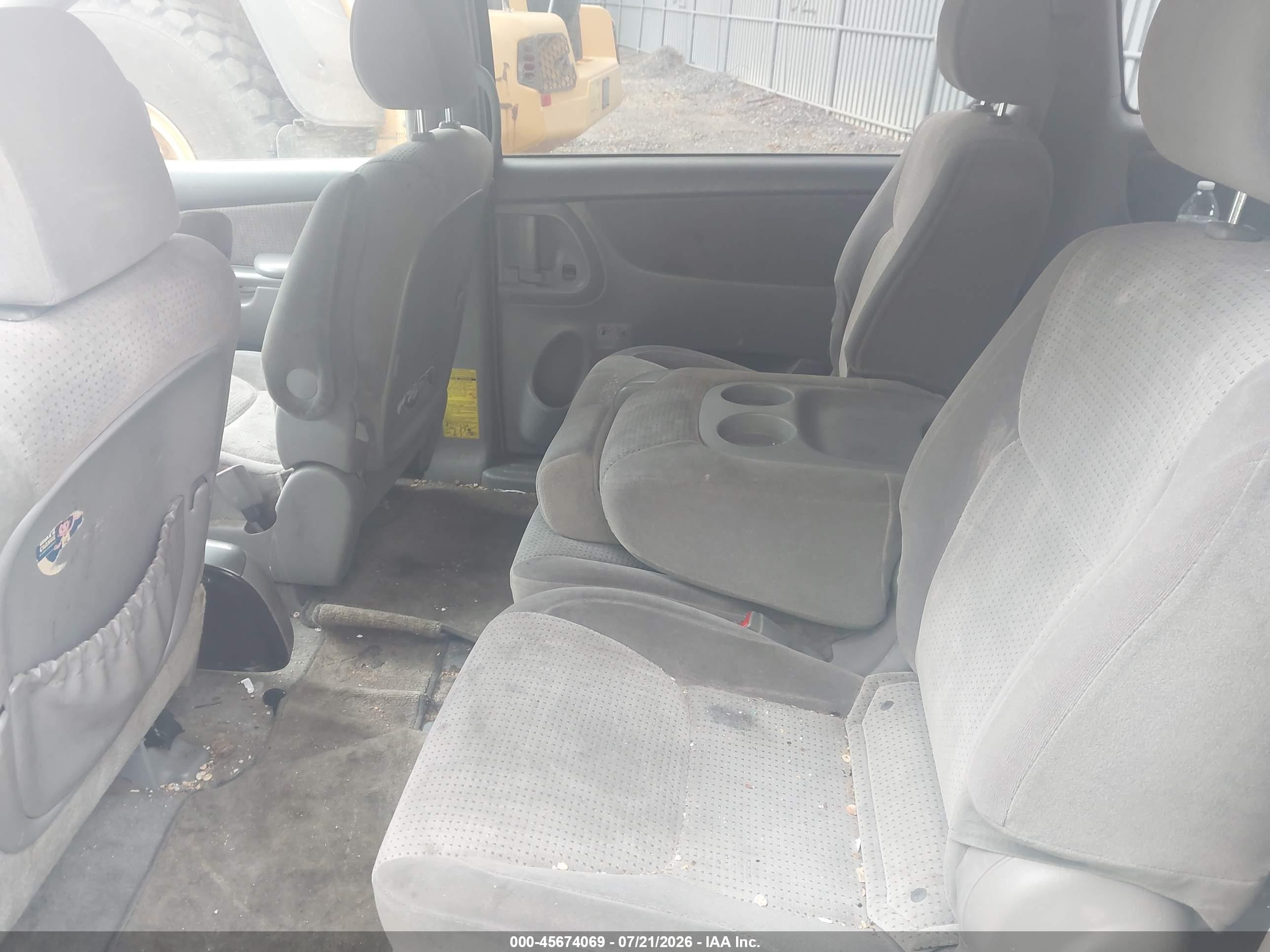 2008 Toyota Sienna Le Beige vin: 5TDZK23C18S162893