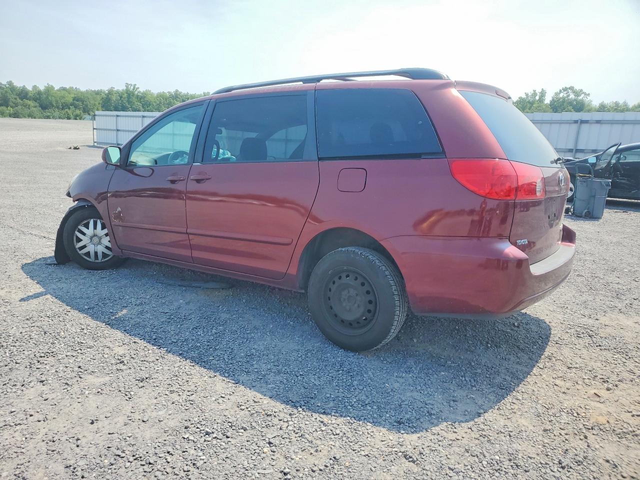2008 Toyota Sienna Le 8-passenger Burgundy vin: 5TDZK23C18S171576