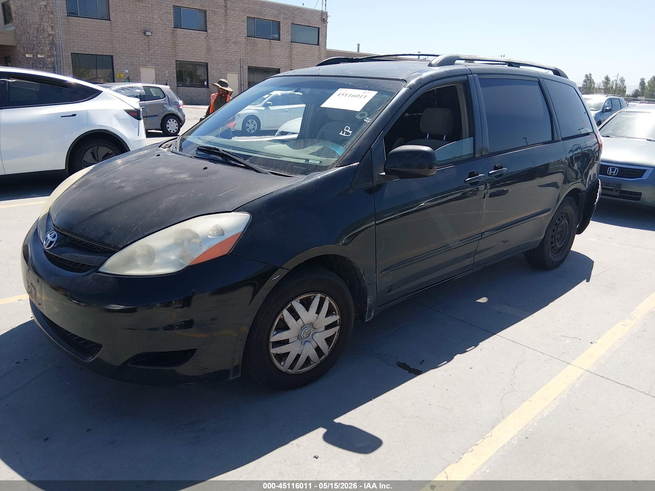 2008 Toyota Sienna Le Black vin: 5TDZK23C18S186286