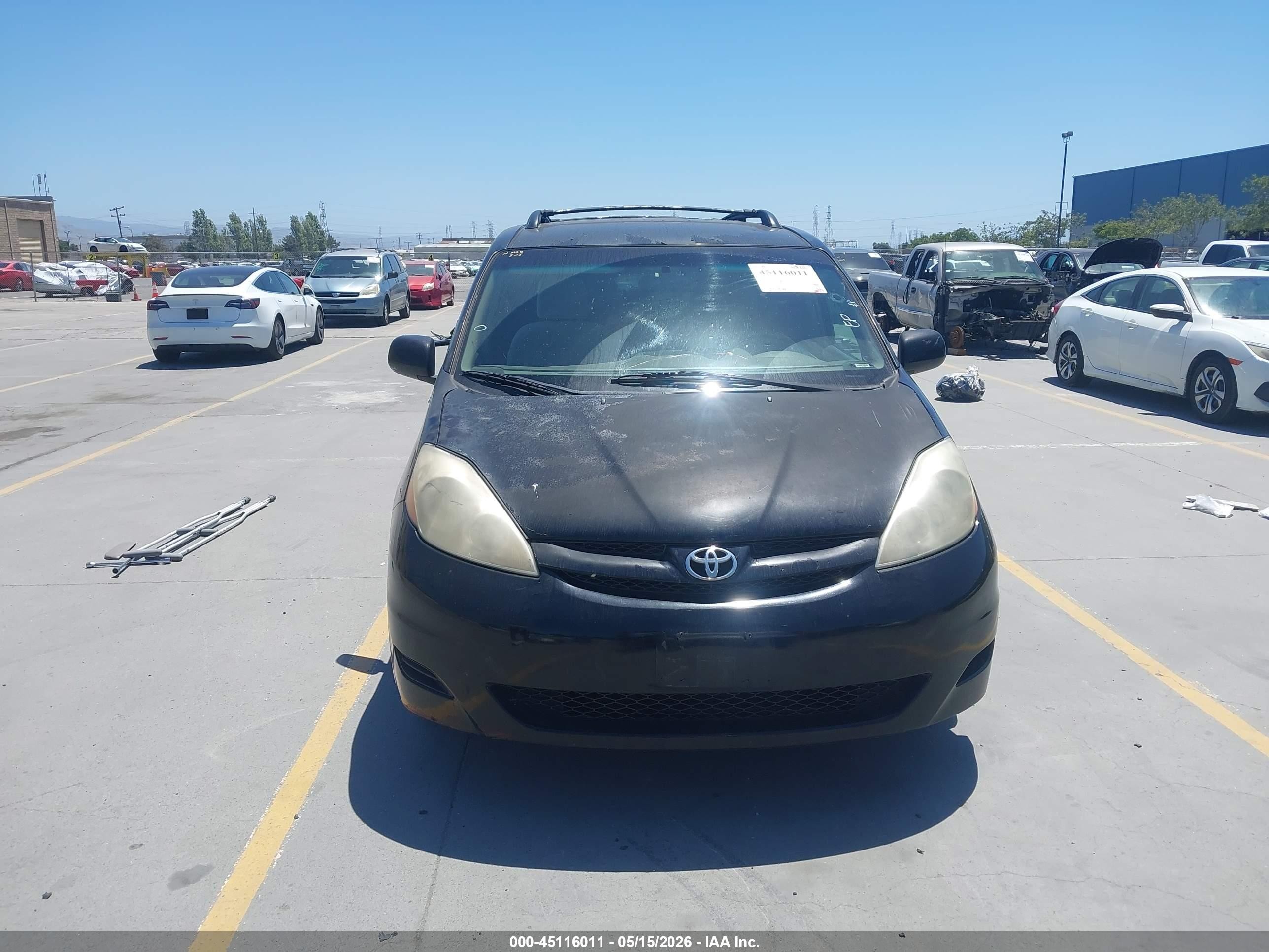 2008 Toyota Sienna Le Black vin: 5TDZK23C18S186286