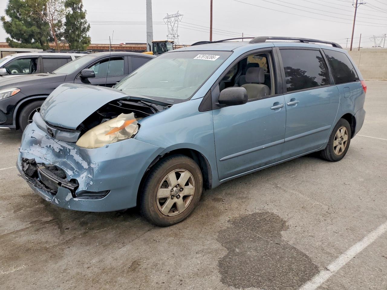 2008 Toyota Sienna Le 8 Passenger Teal vin: 5TDZK23C18S190354