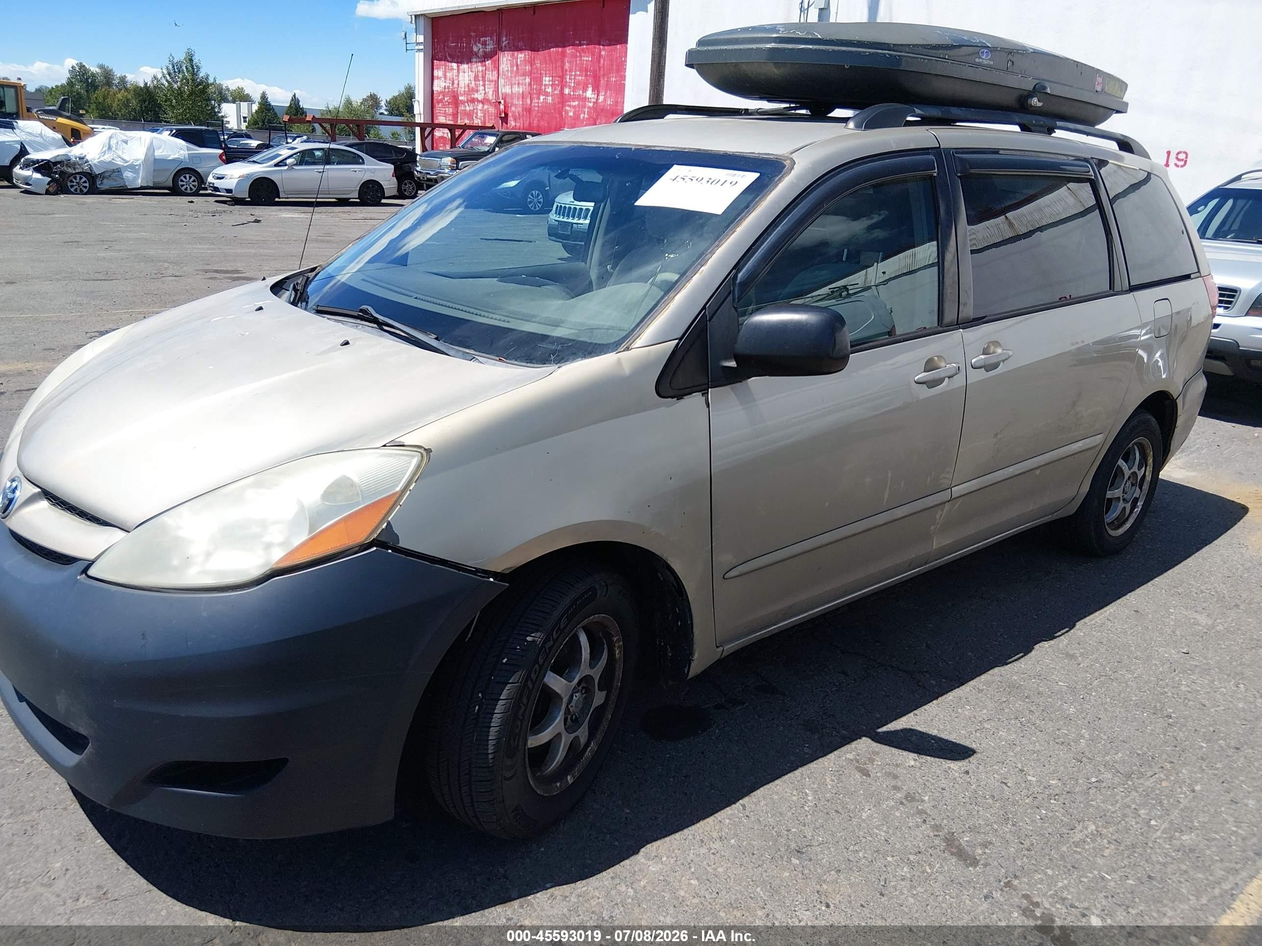 2008 Toyota Sienna Le Gold vin: 5TDZK23C18S199653