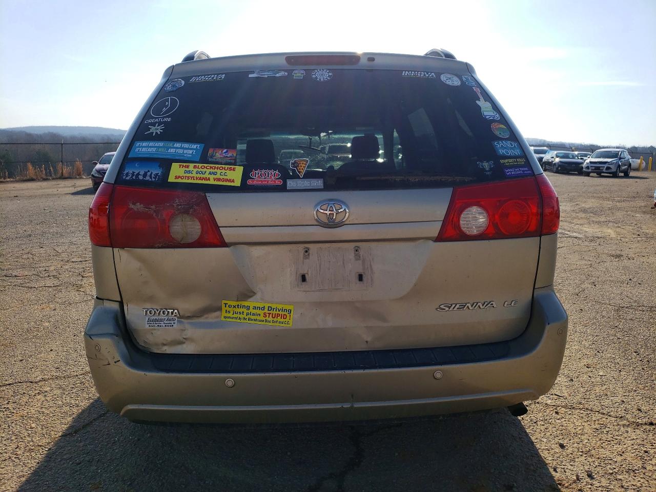 2008 Toyota Sienna Le 7-passenger Tan vin: 5TDZK23C18S214538