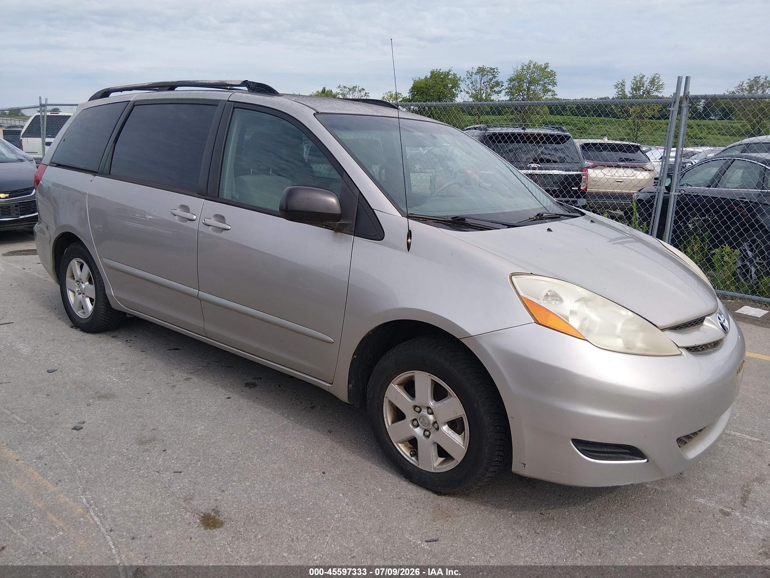 2009 Toyota Sienna Le Gold vin: 5TDZK23C19S242437