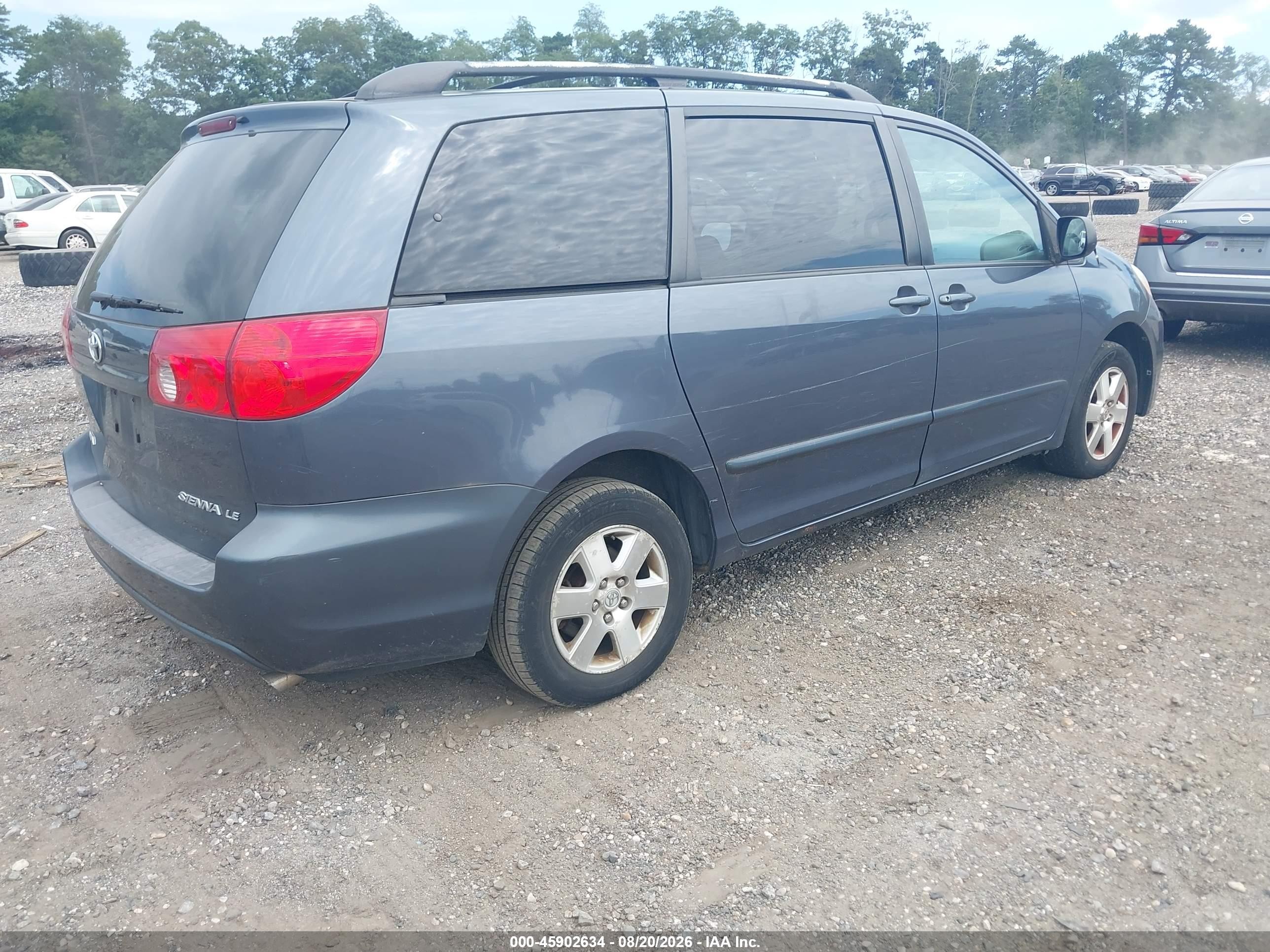 2009 Toyota Sienna Le Green vin: 5TDZK23C19S243197