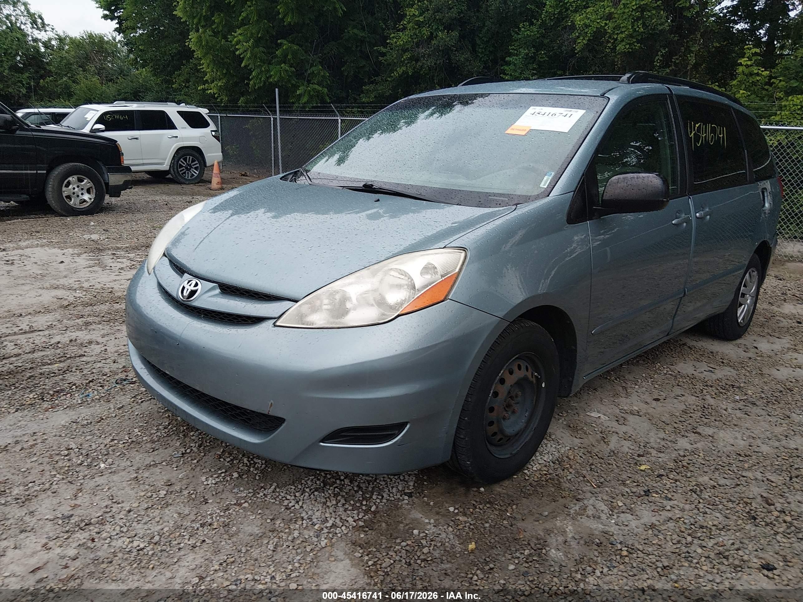 2009 Toyota Sienna Le Blue vin: 5TDZK23C19S250716