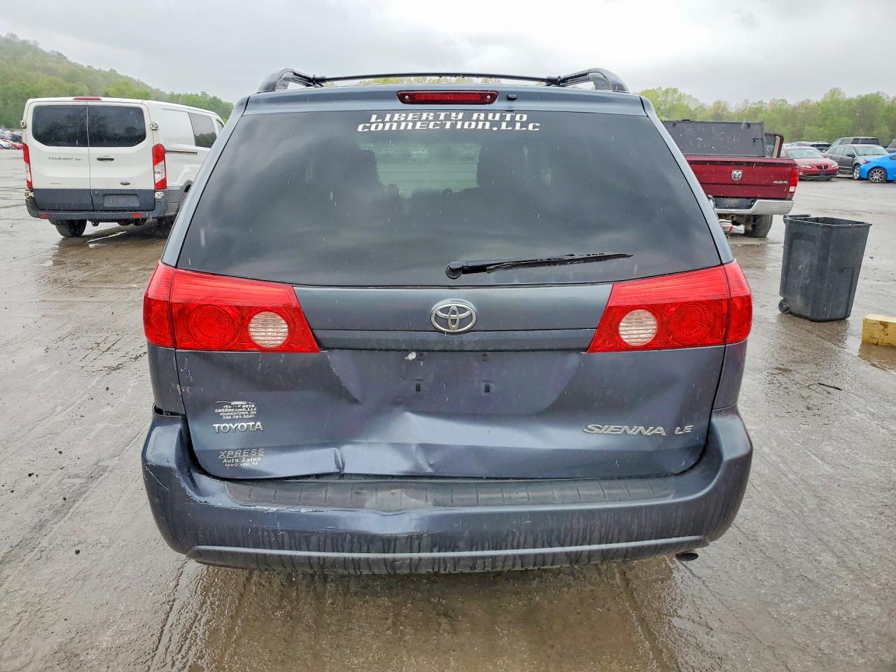 2009 Toyota Sienna Le 7-passenger Blue vin: 5TDZK23C19S269718