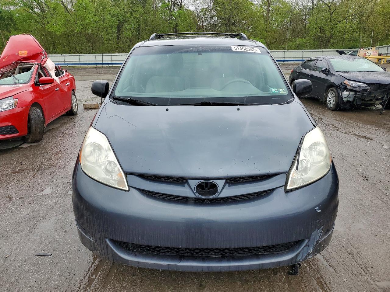2009 Toyota Sienna Le 7-passenger Blue vin: 5TDZK23C19S269718