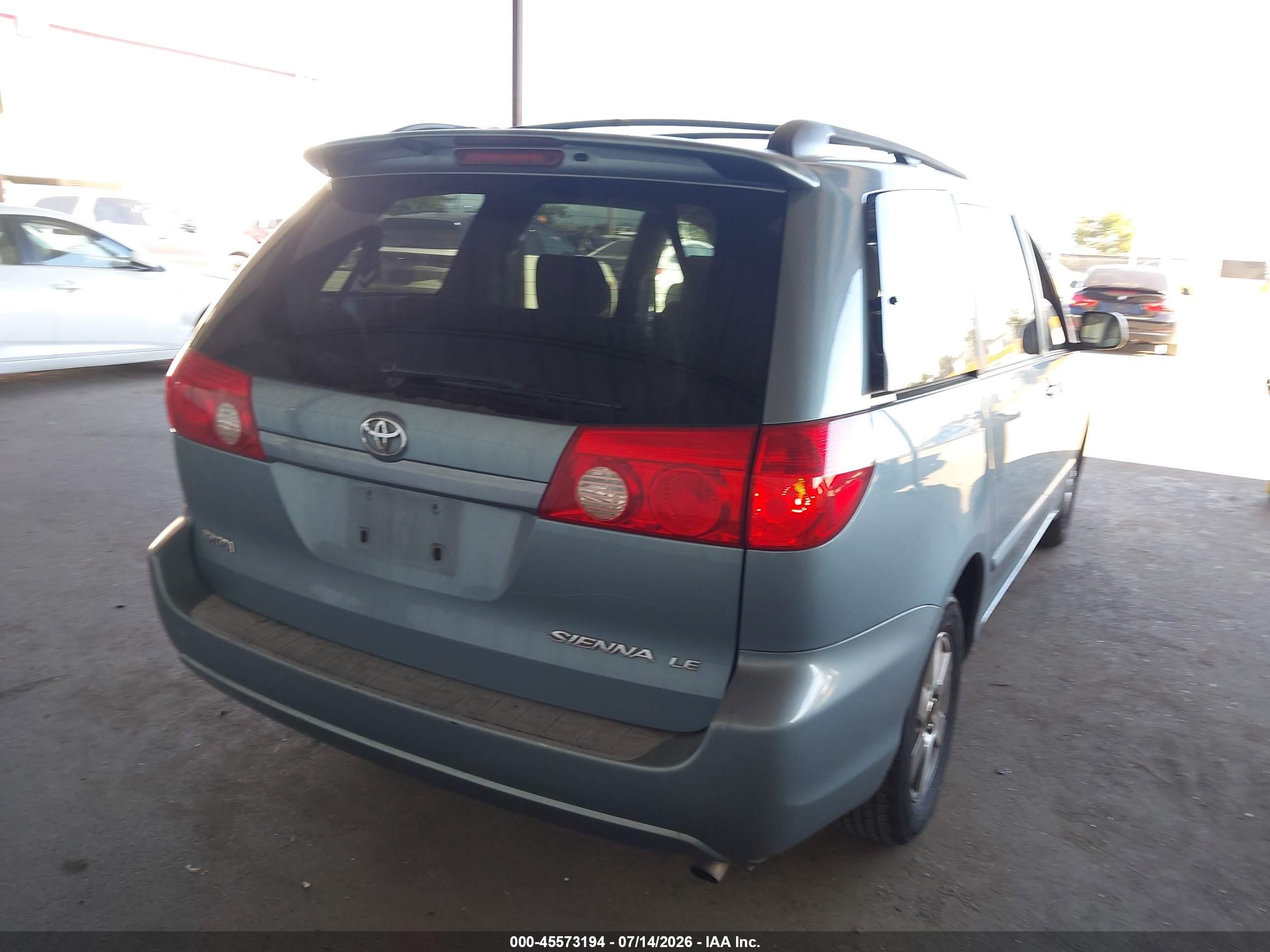 2007 Toyota Sienna Le Light Blue vin: 5TDZK23C27S002732