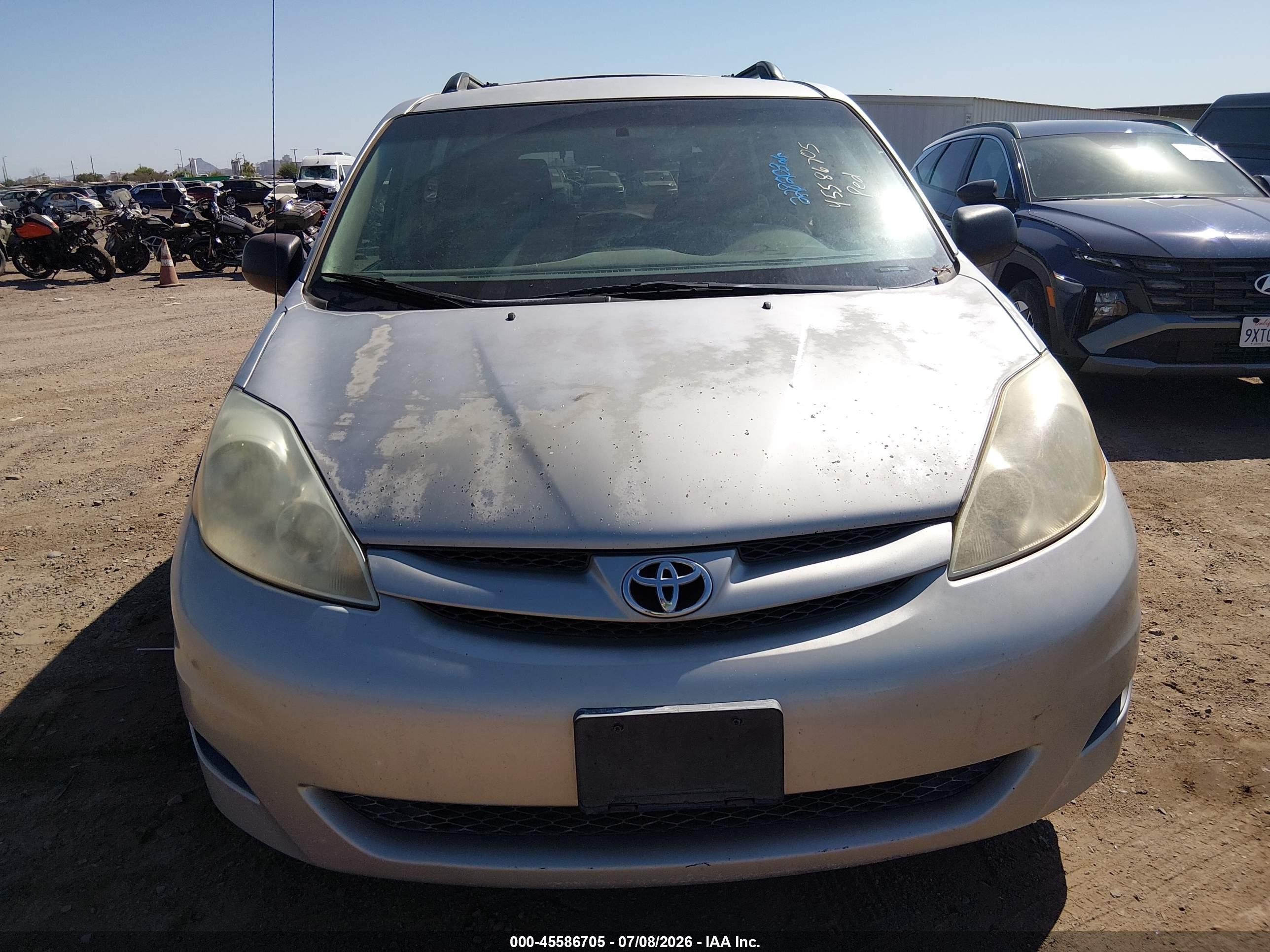 2007 Toyota Sienna Le Silver vin: 5TDZK23C27S043619