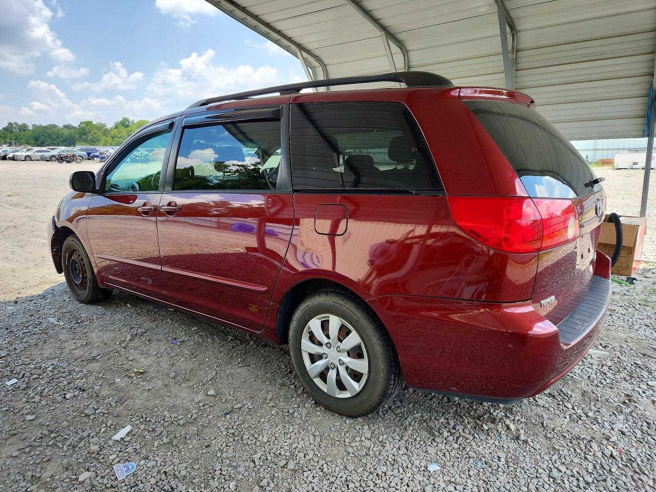 2008 Toyota Sienna Le 8-passenger Красный vin: 5TDZK23C28S162952
