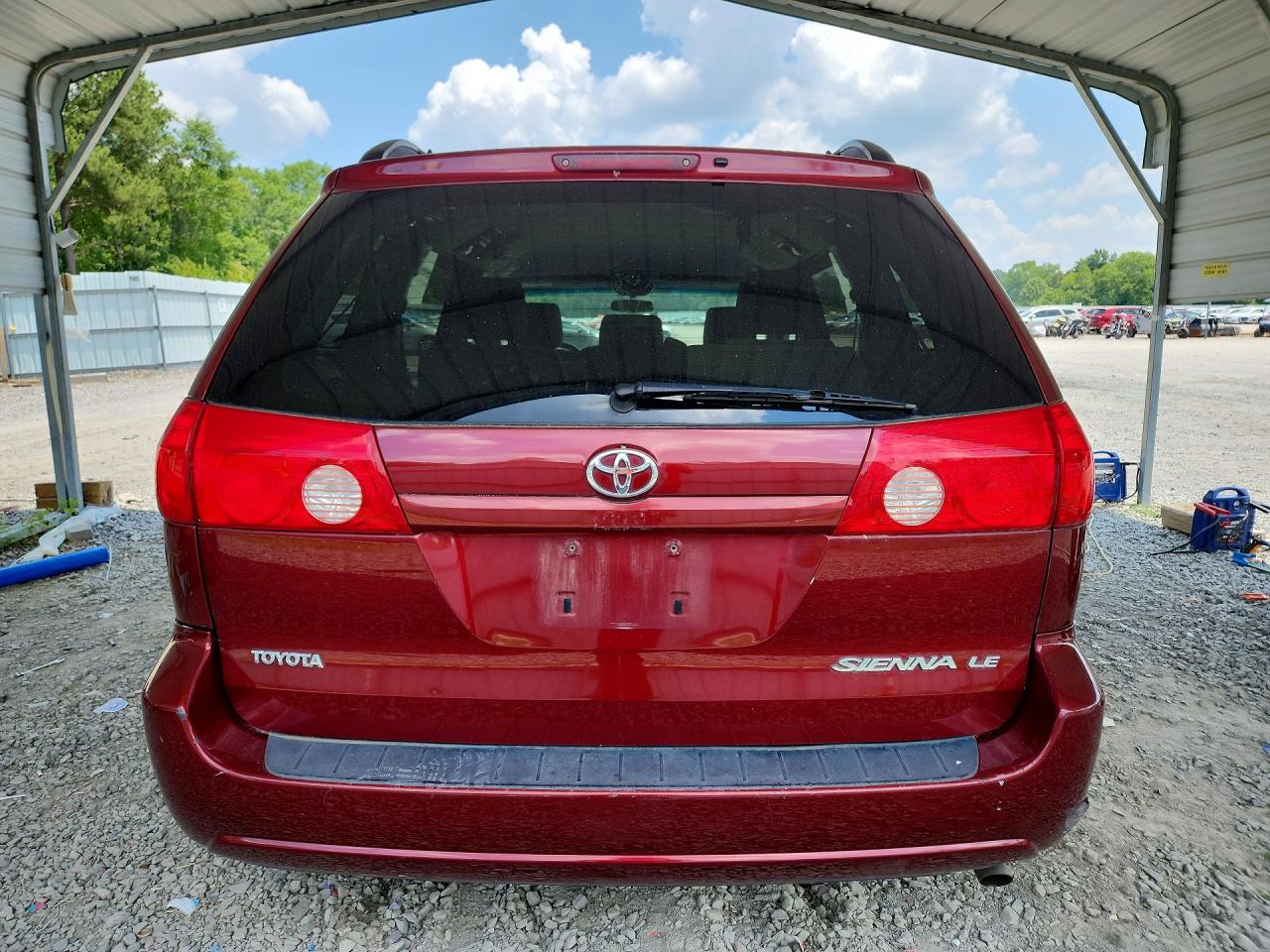2008 Toyota Sienna Le 8-passenger Красный vin: 5TDZK23C28S162952