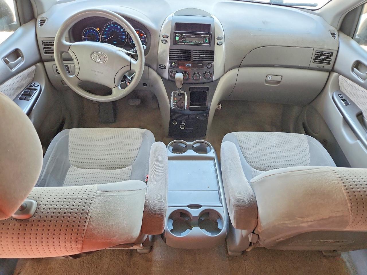 2008 Toyota Sienna Le 8-passenger Красный vin: 5TDZK23C28S162952