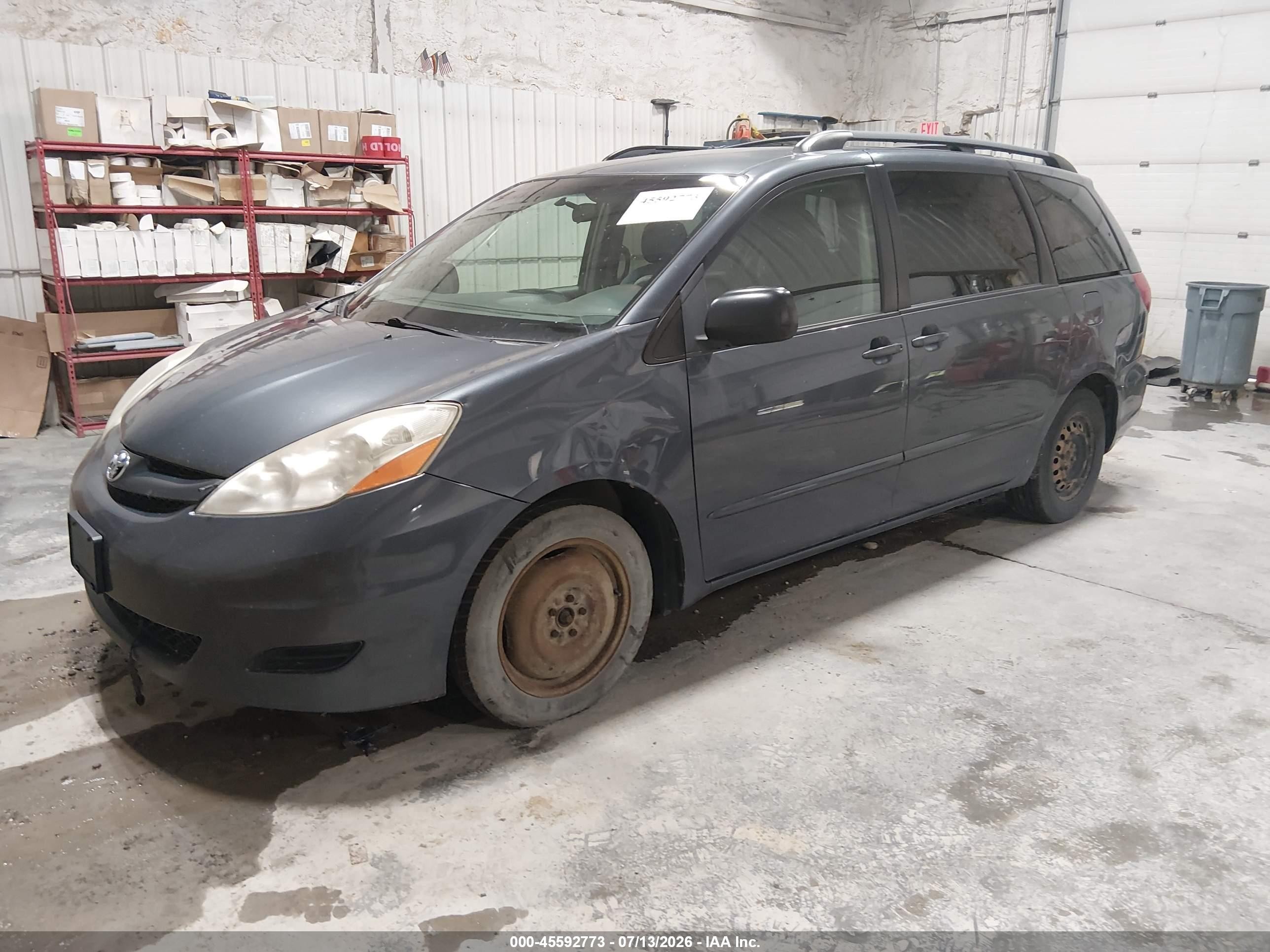 2008 Toyota Sienna Le Blue vin: 5TDZK23C28S166063