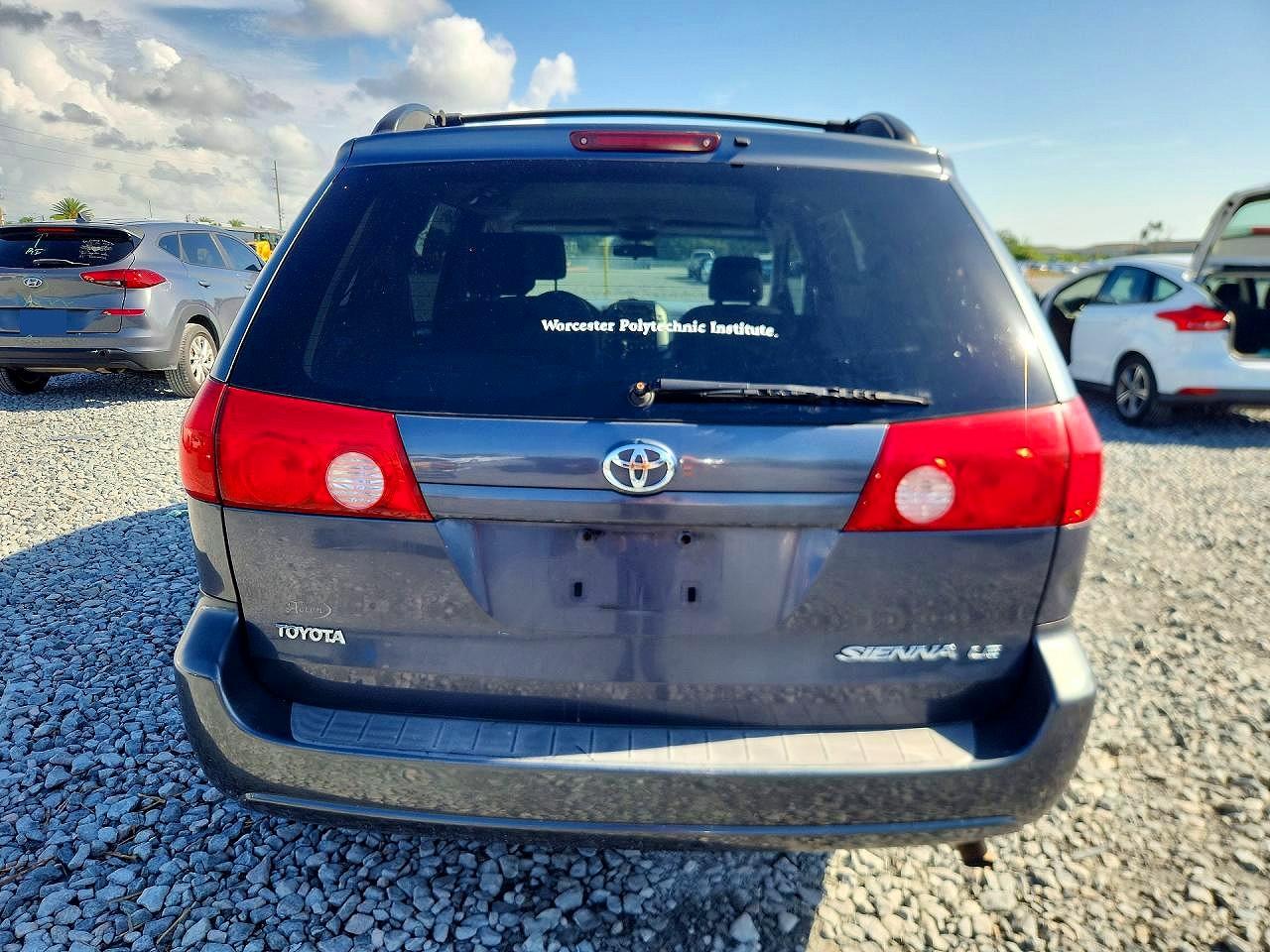 2008 Toyota Sienna Le 8-passenger Blue vin: 5TDZK23C28S173546