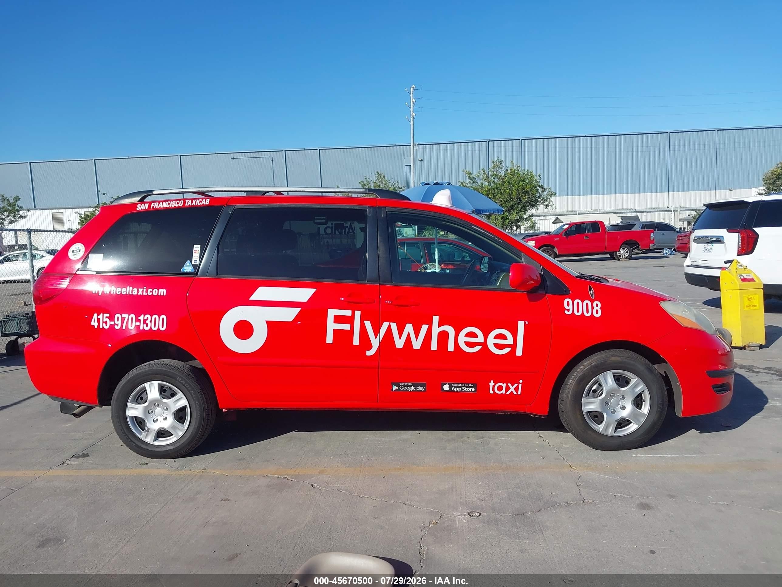 2008 Toyota Sienna Le Красный vin: 5TDZK23C28S190380