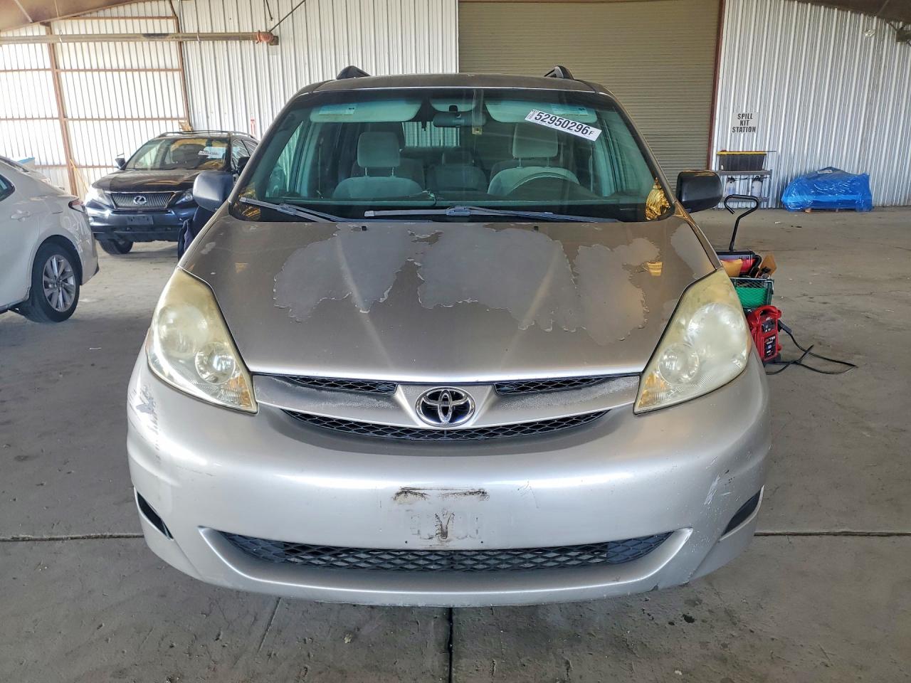 2008 Toyota Sienna Le 8-passenger Серебряный vin: 5TDZK23C28S207047