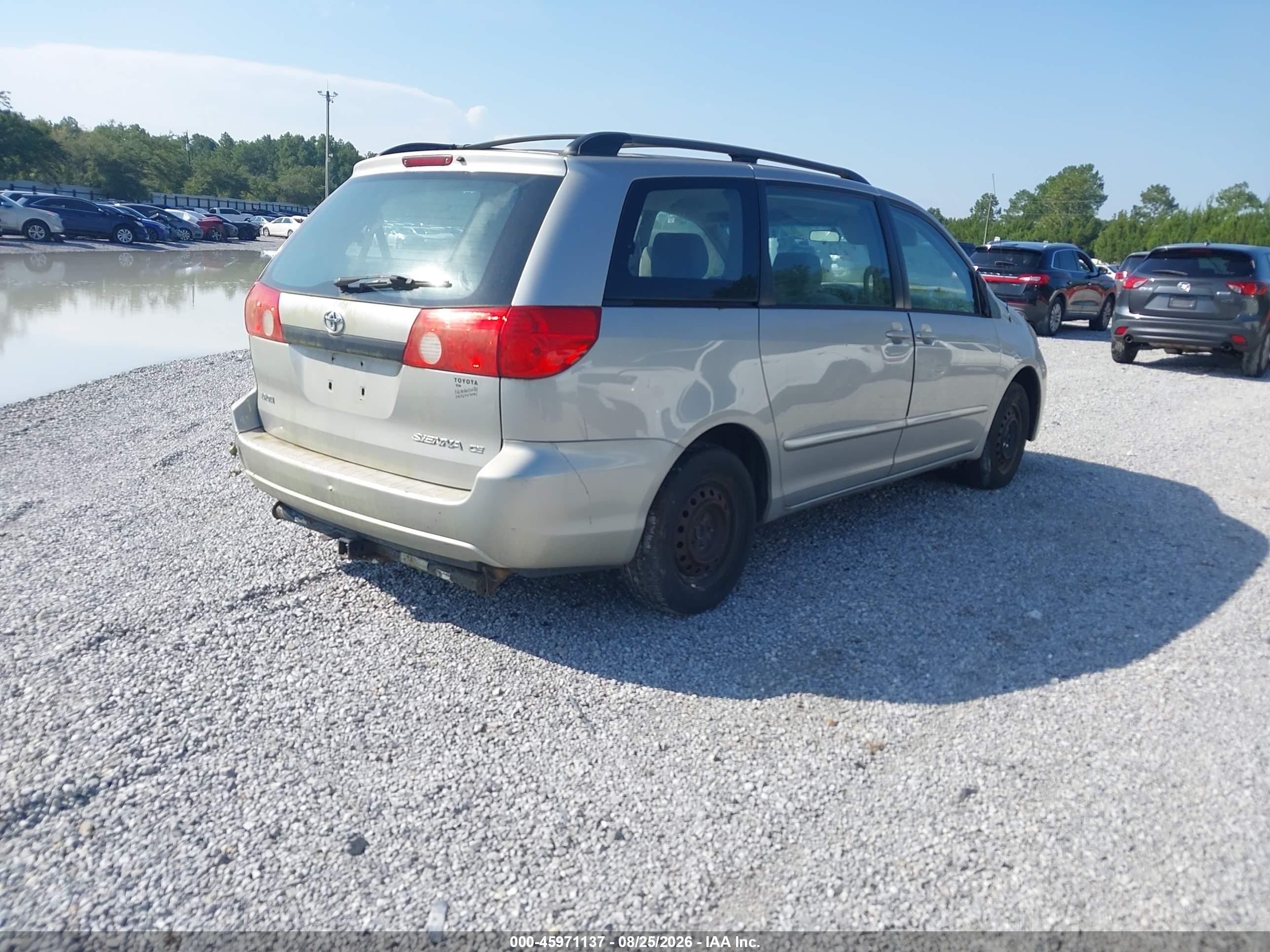 2008 Toyota Sienna Ce Silver vin: 5TDZK23C28S213981